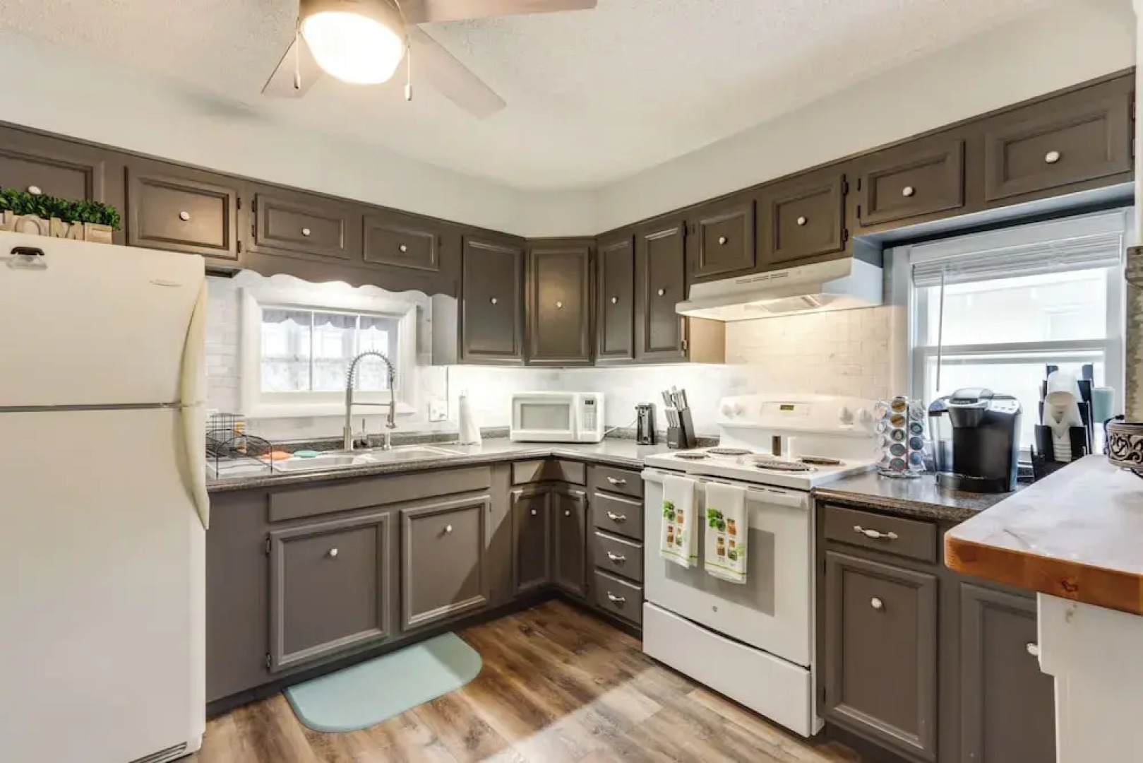 Walkable & Updated Nevada Home: Family Friendly!