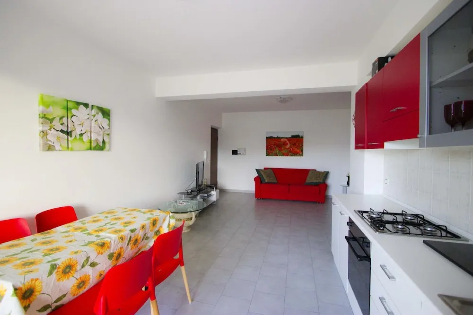 Apartment With one Bedroom in Caulonia Marina, With Wonderful Mountain View, Pool Access, Furnished Balcony - 100 m From the Beach