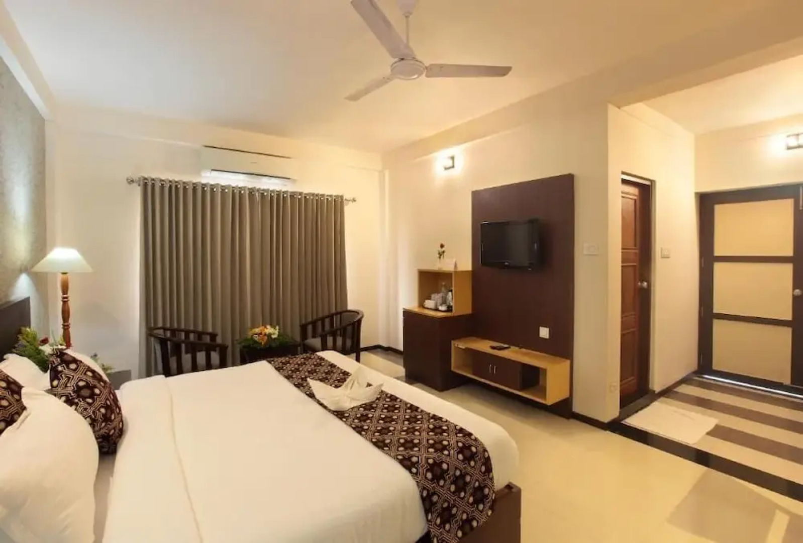 Hotel Pushpak Calicut International Airport