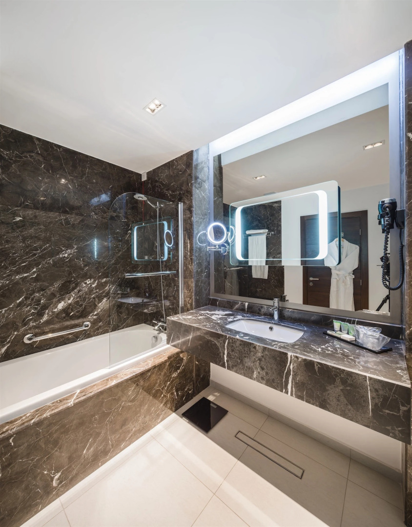 Sky Blue Hotel & Spa