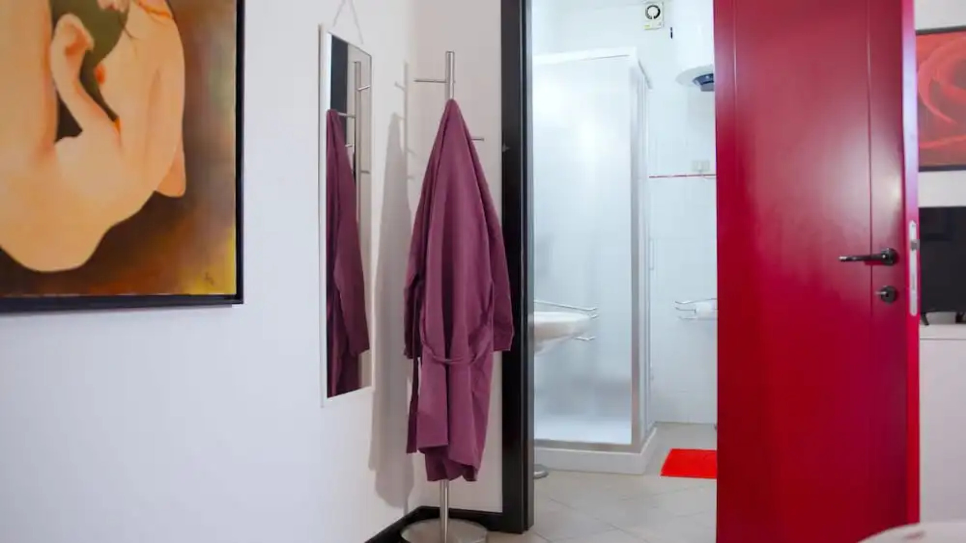 1 Bed-sleeps 2-aircon-town Centre-free Parking