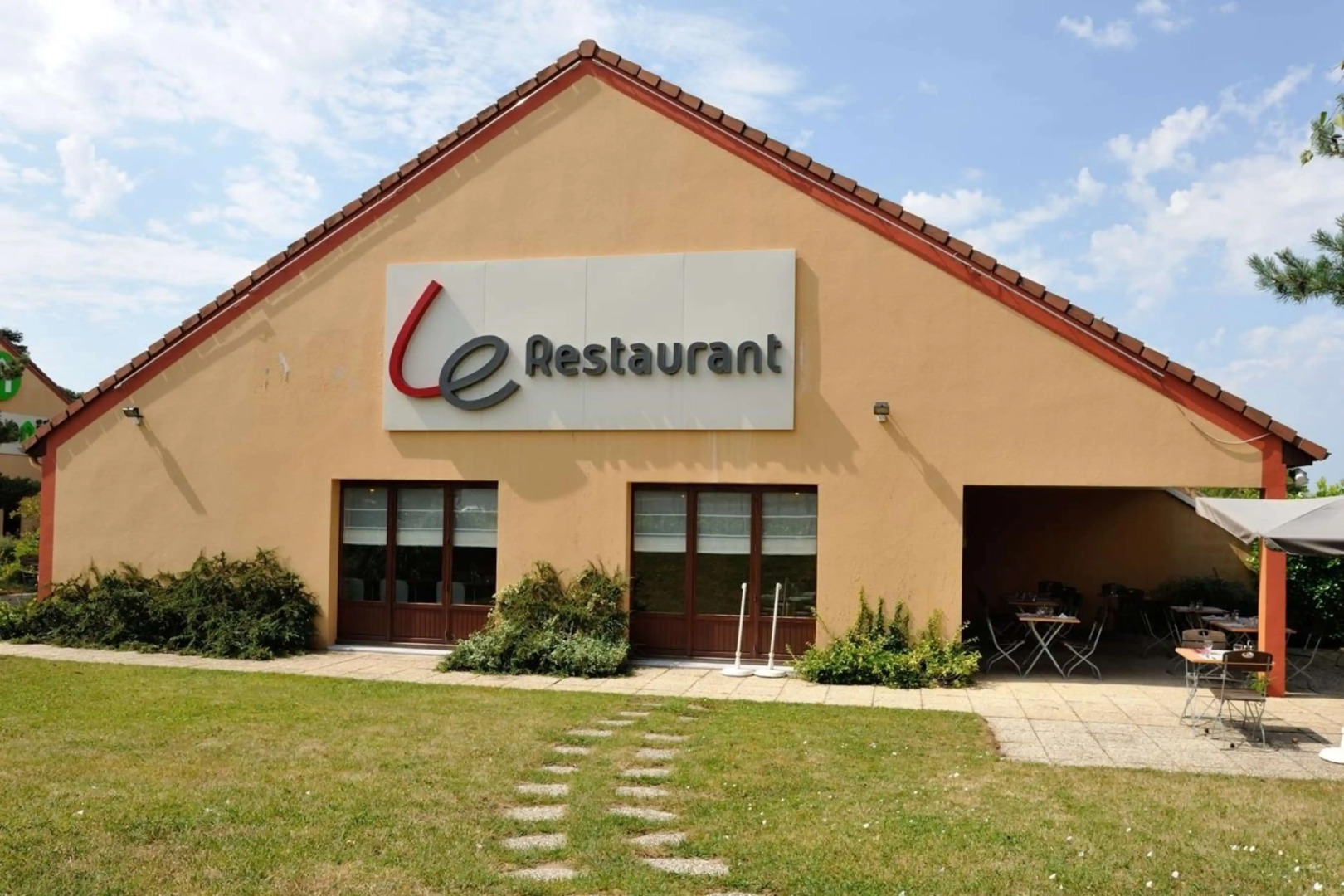 Campanile Moulins - Avermes