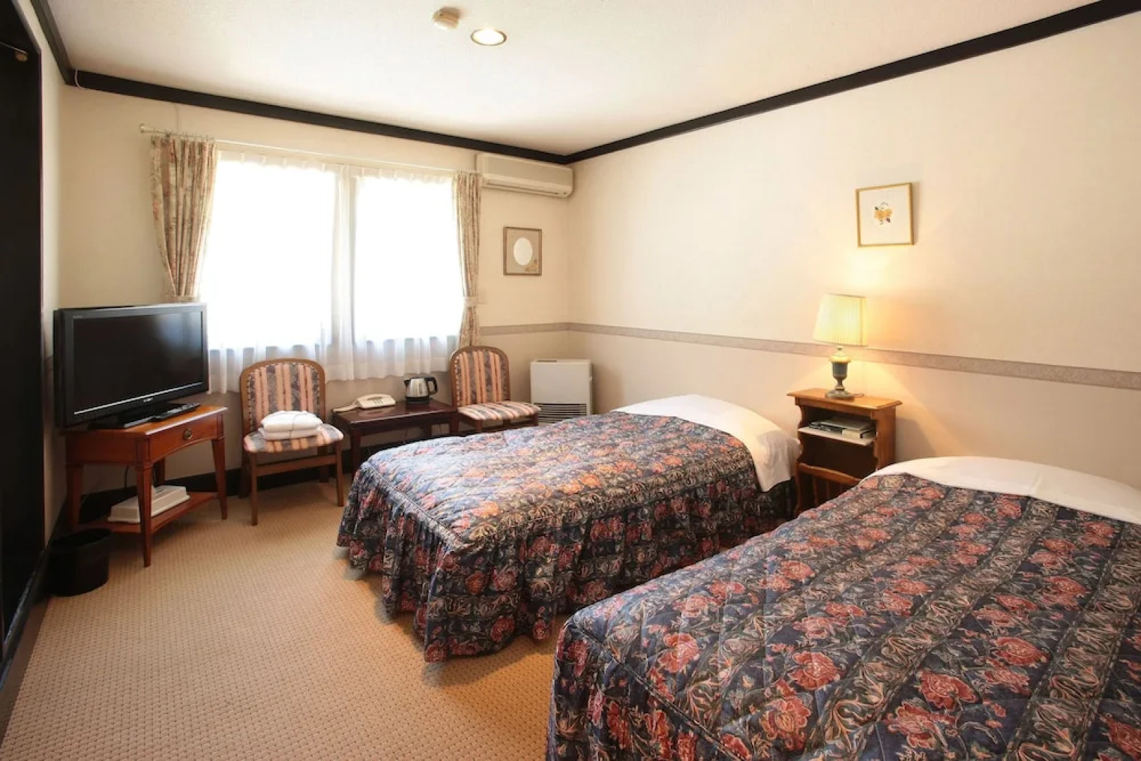 Petit Hotel & Restaurant Old Age