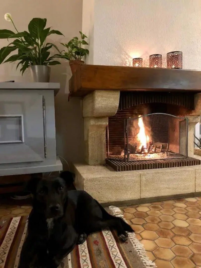 Maison des pêcheurs vue lac a 50m du port dans quartier historique