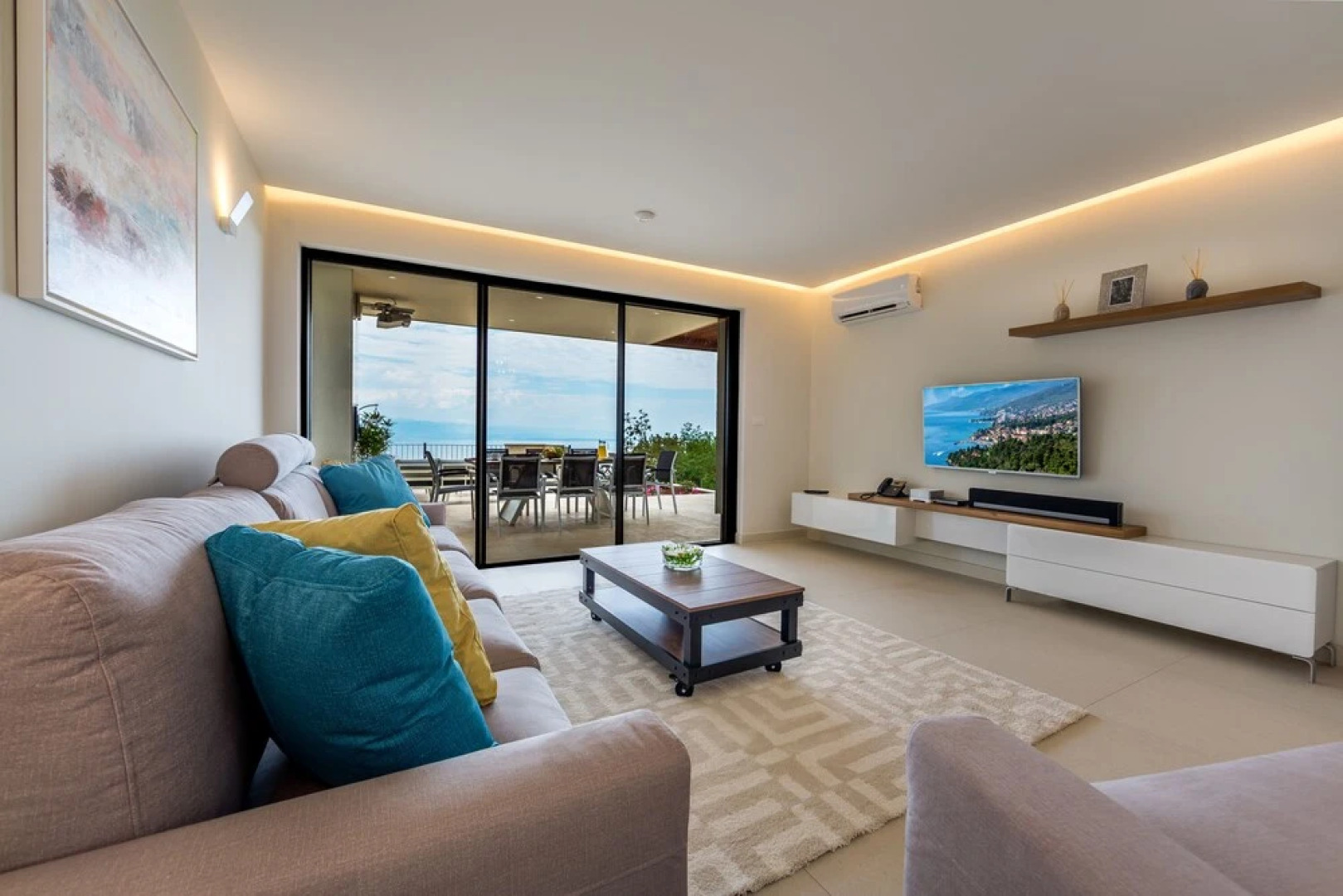 Villa AltaVista, Opatija - Seaview & Relax with Heated Pool and Private MiniGolf