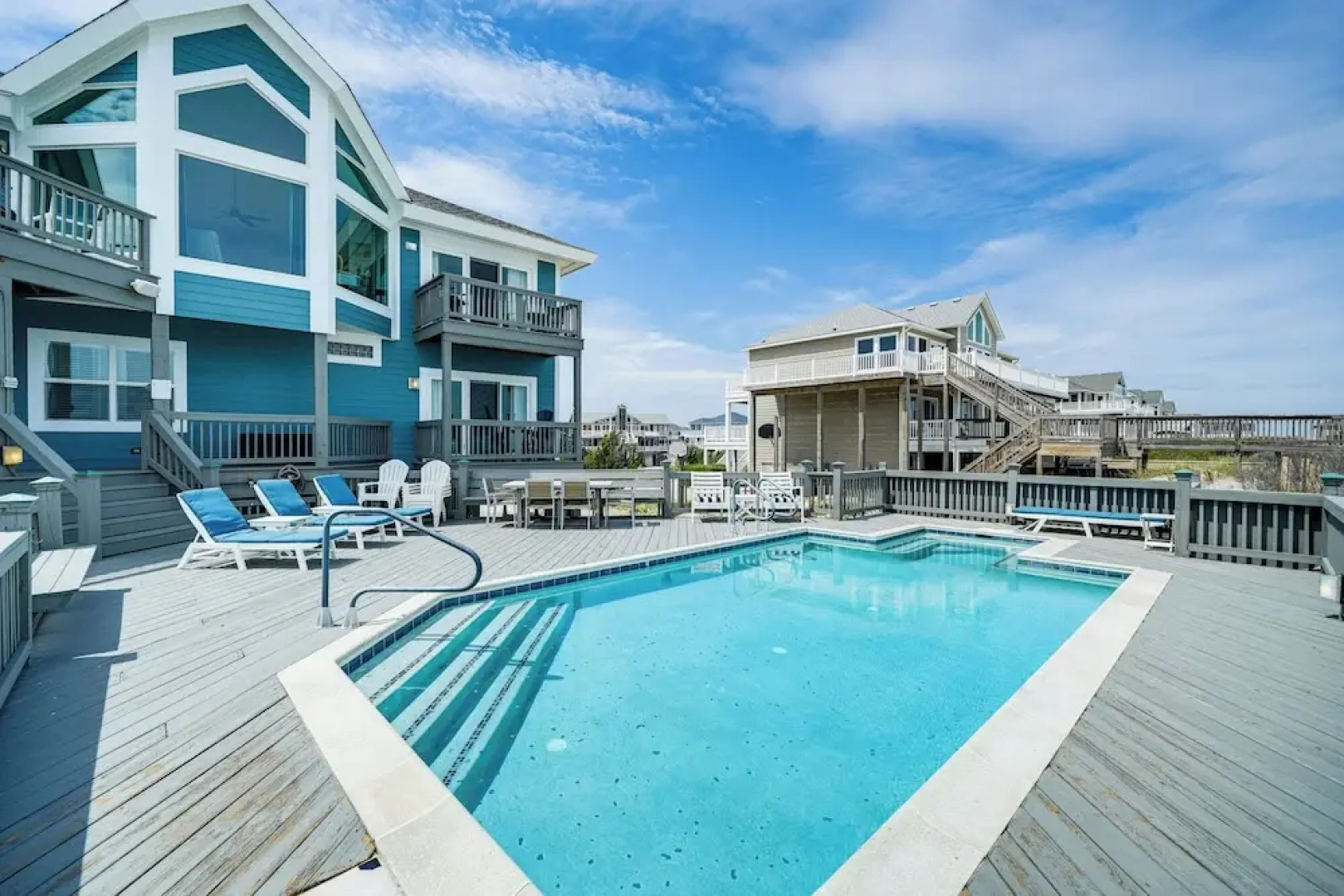 Grand Seaside Escape w/ Direct Beach Access!