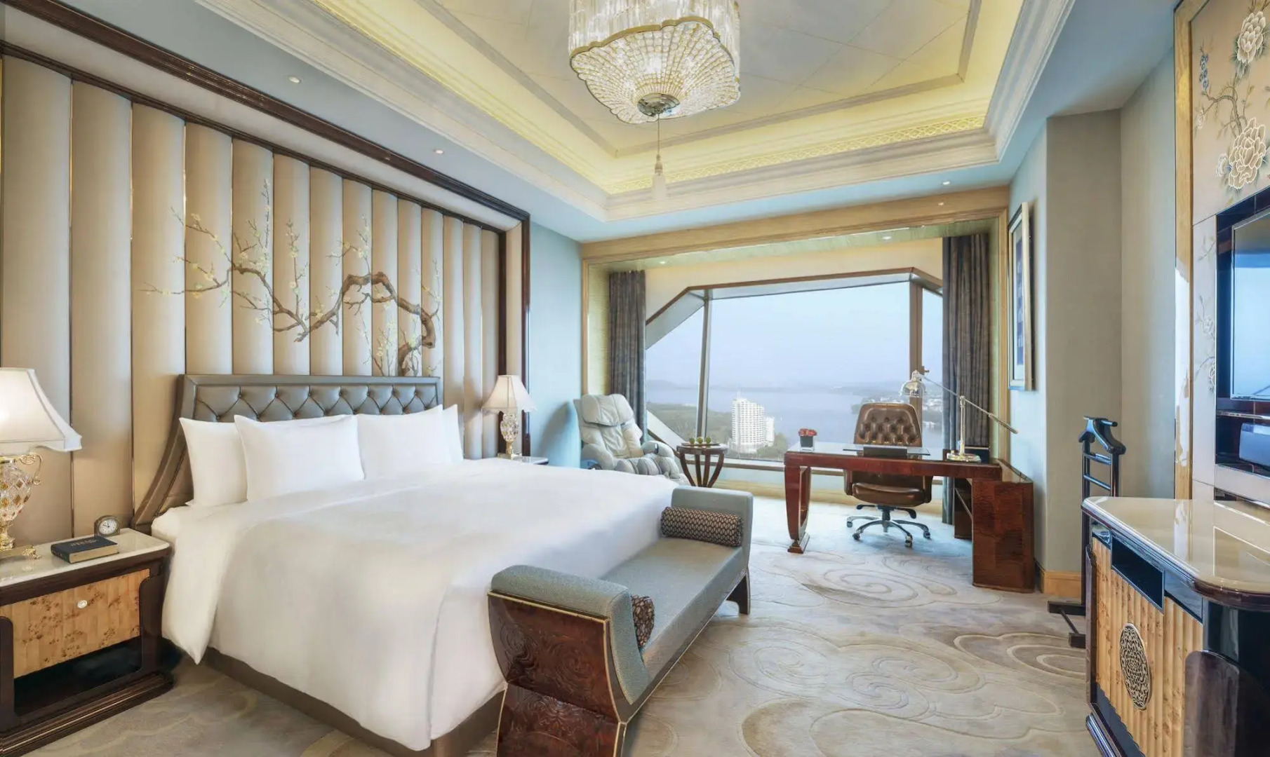 Wanda Reign Wuhan