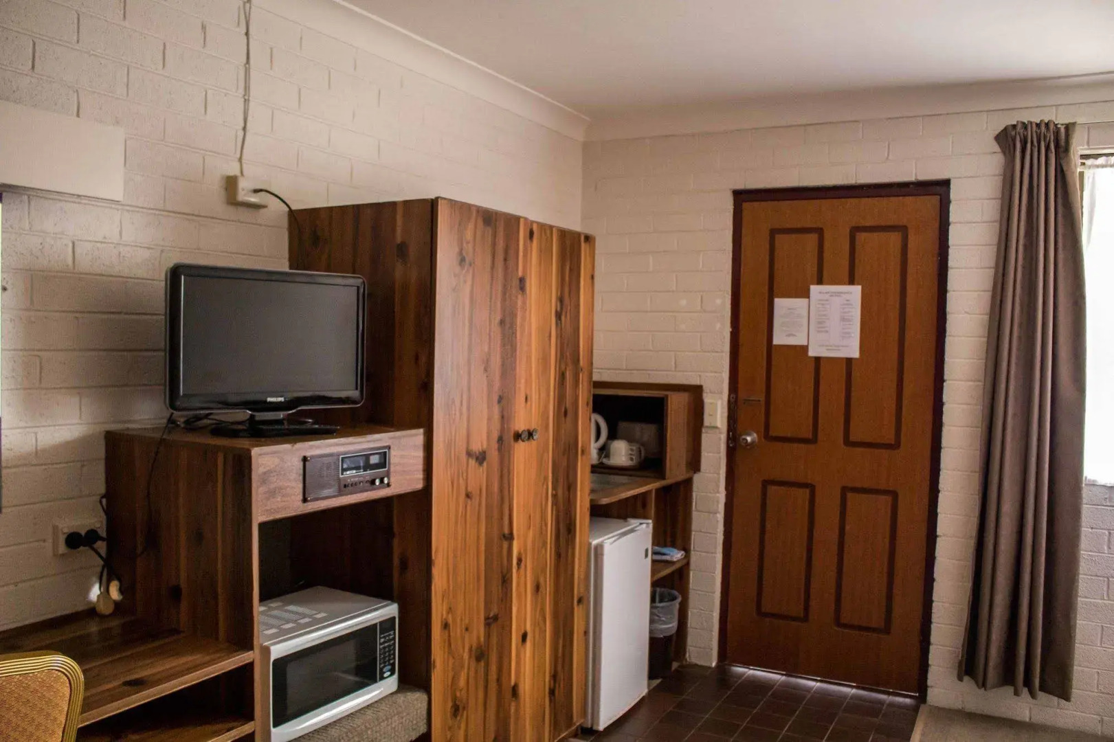 Arabella Motor Inn (formerly South Tweed Motor Inn)