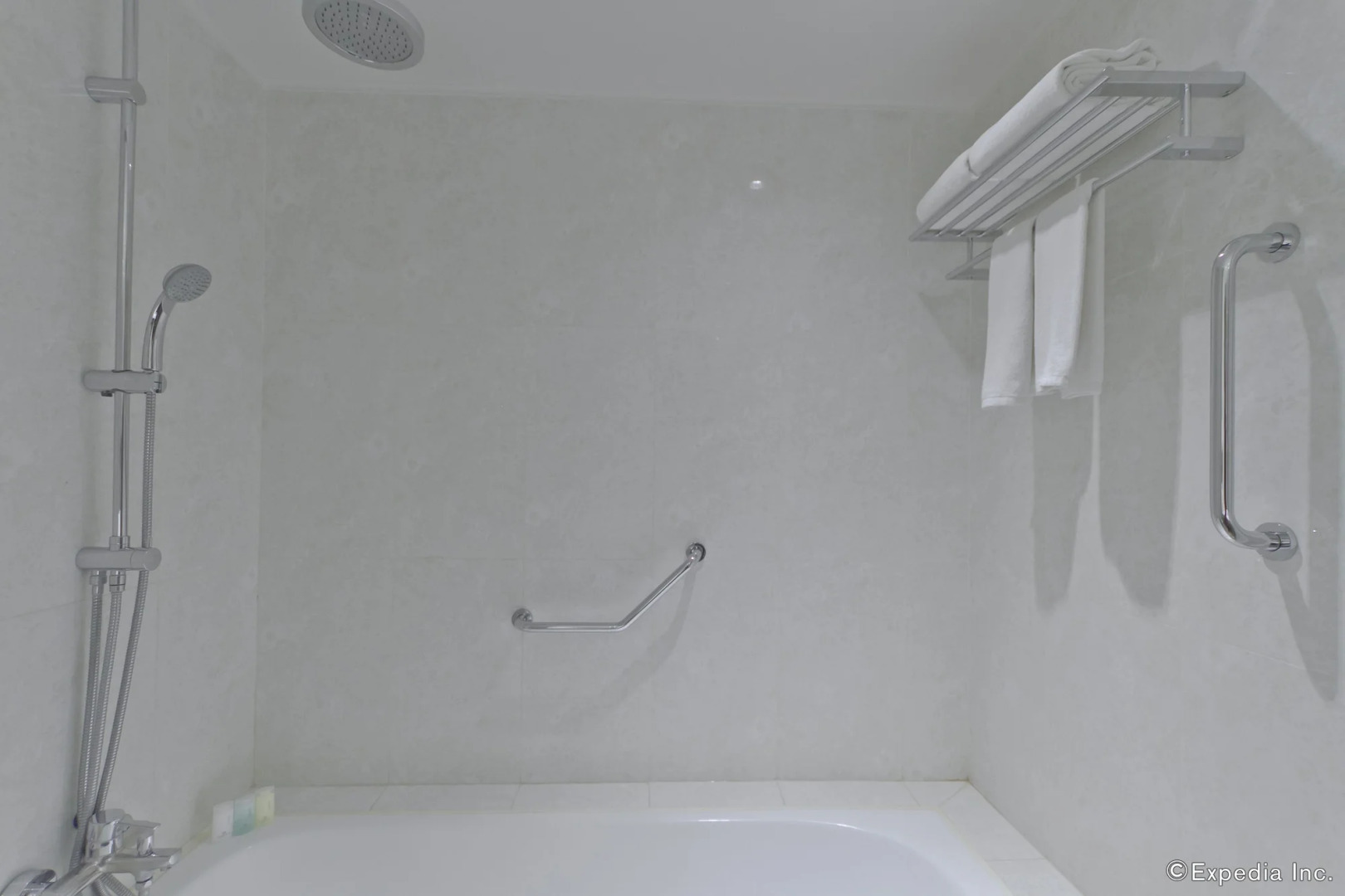 Mandarin Plaza Hotel