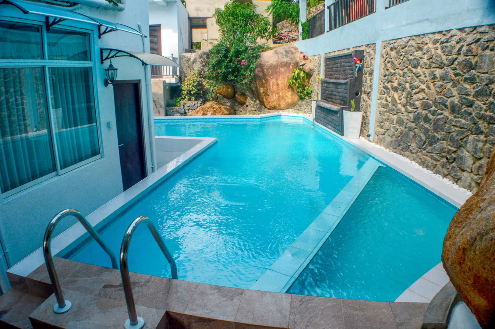 Villa Baywatch Rumassala