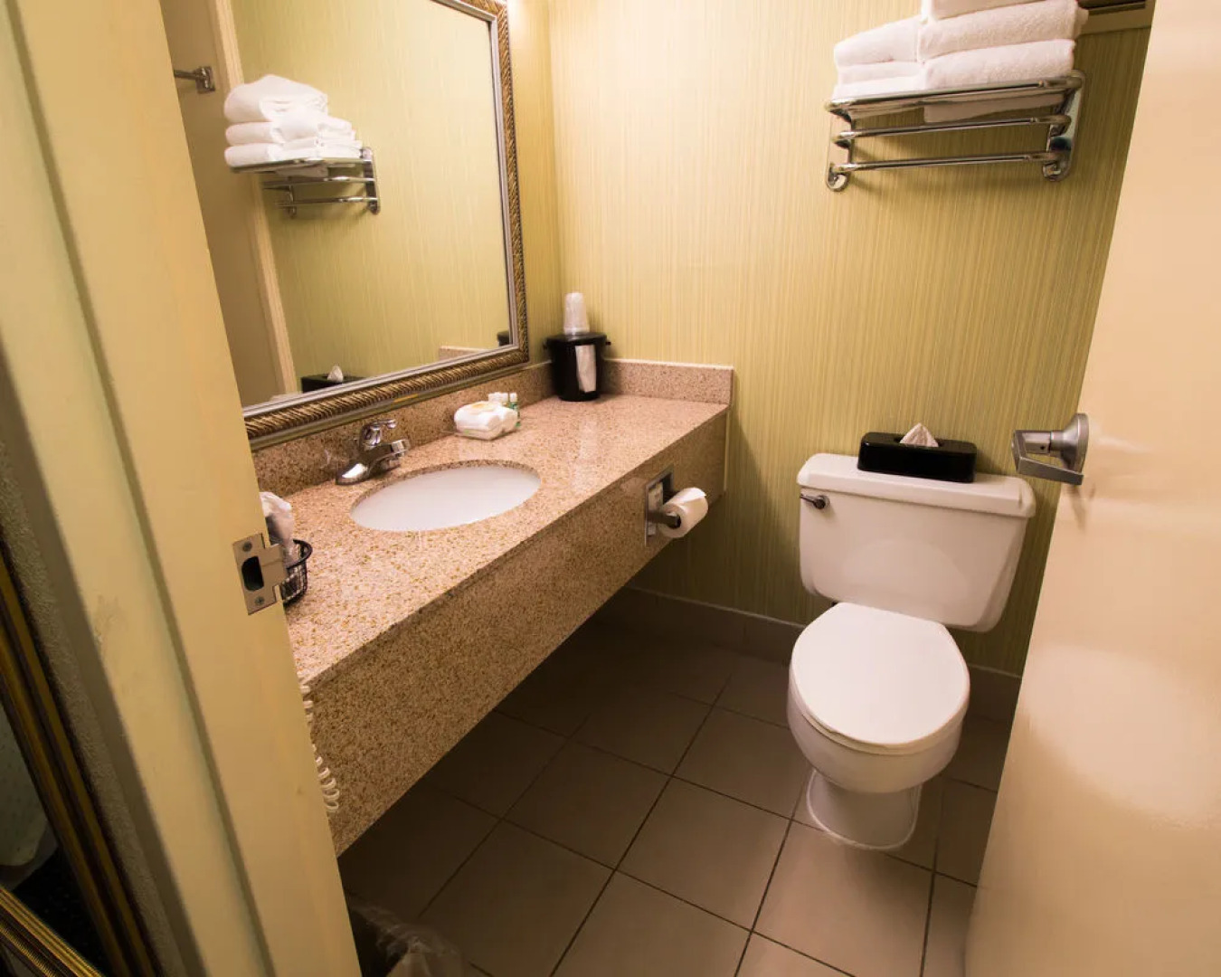 Best Western Premier Airport/Expo Center Hotel