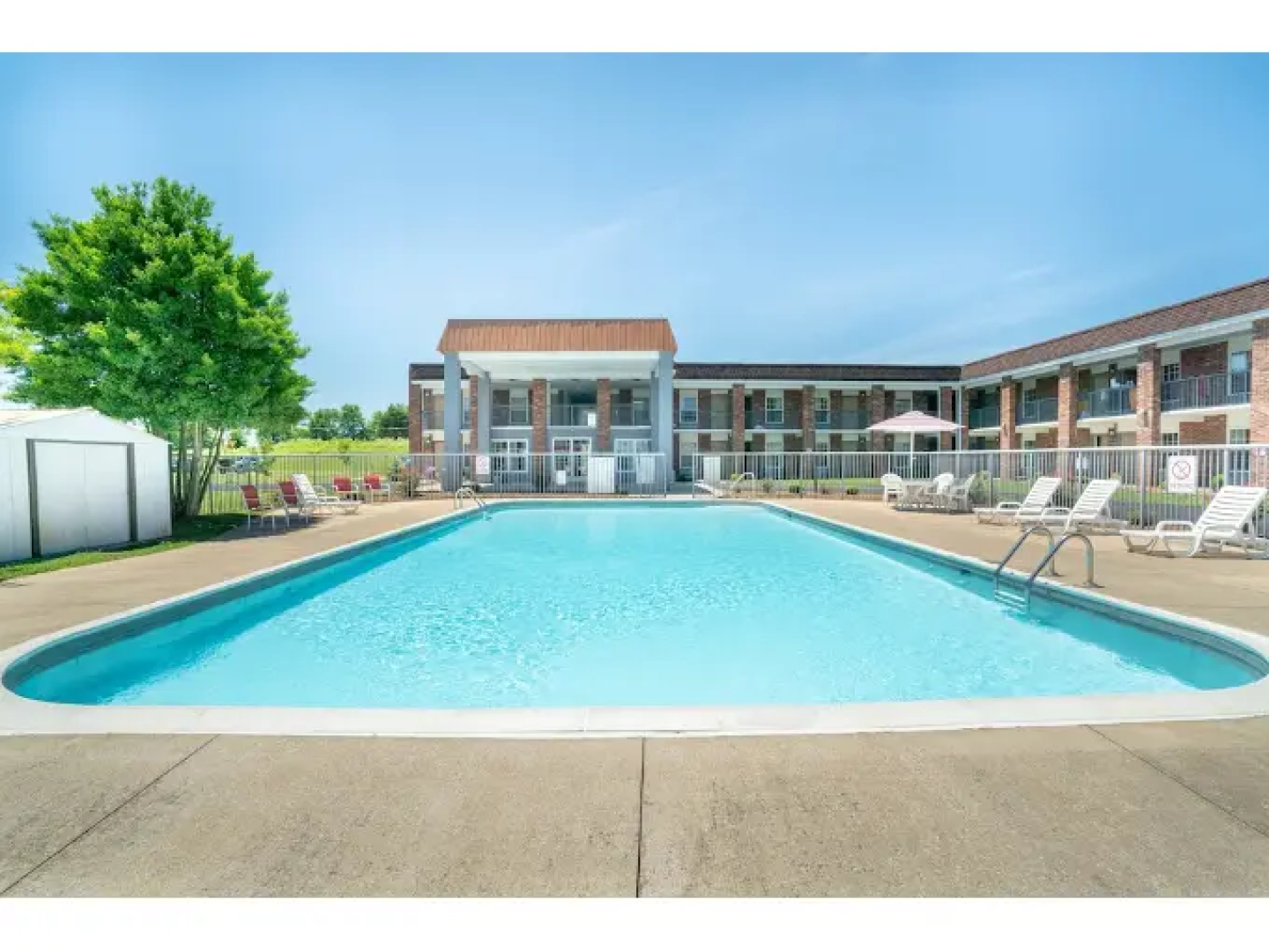 Days Inn by Wyndham Cave City