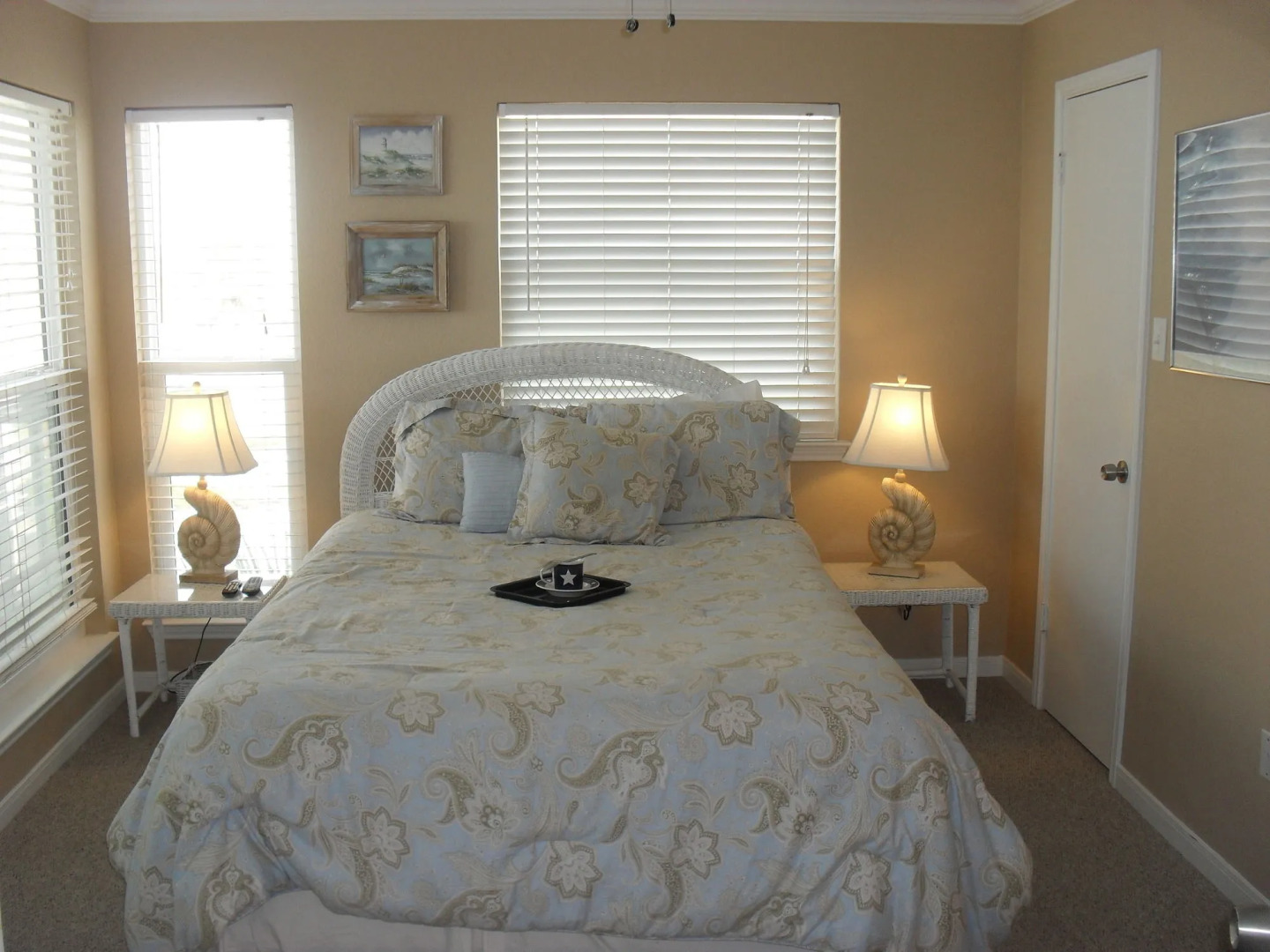 Seascape Deluxe Beach Condos by A B Sea Rentals