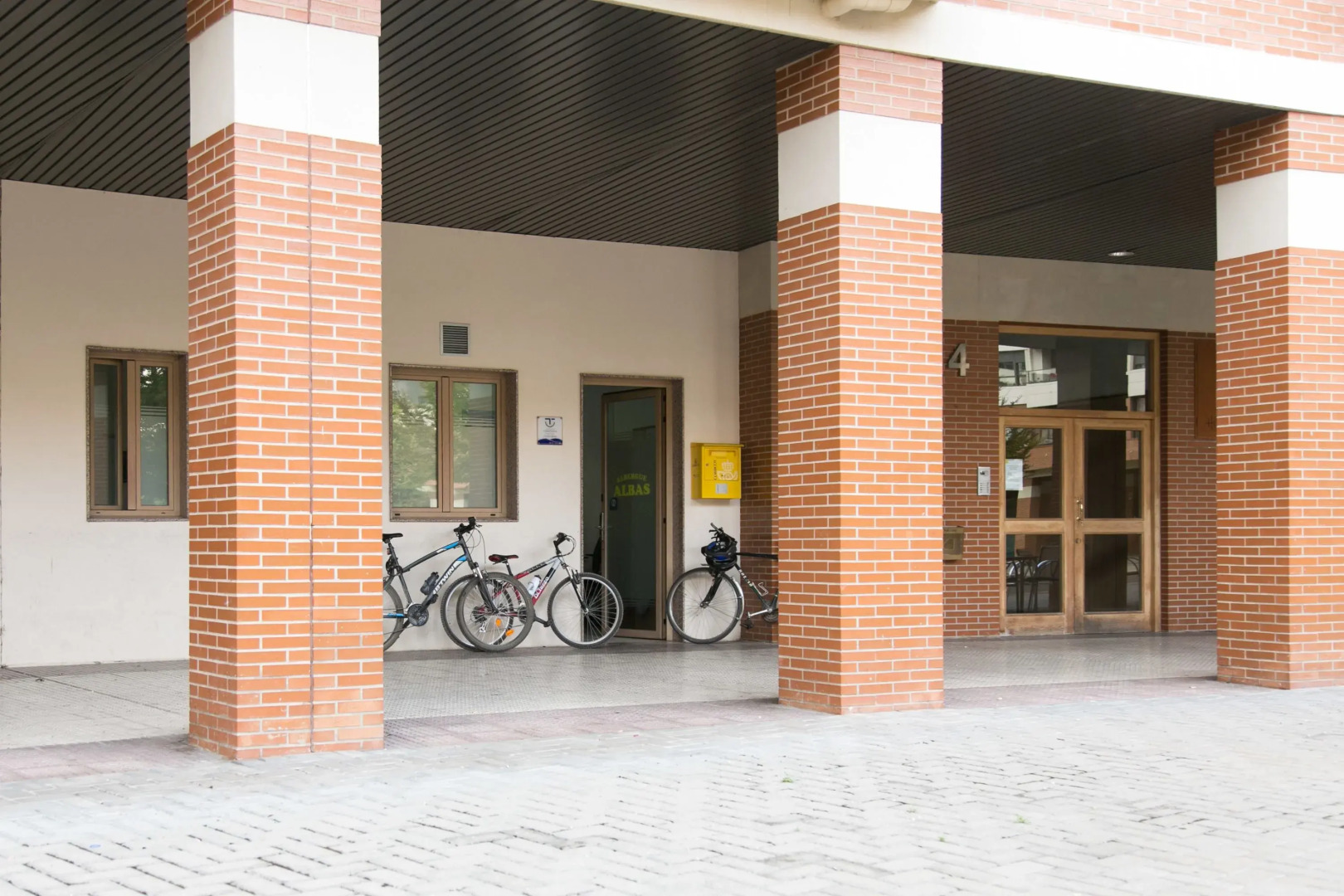 Albergue Albas - Hostel