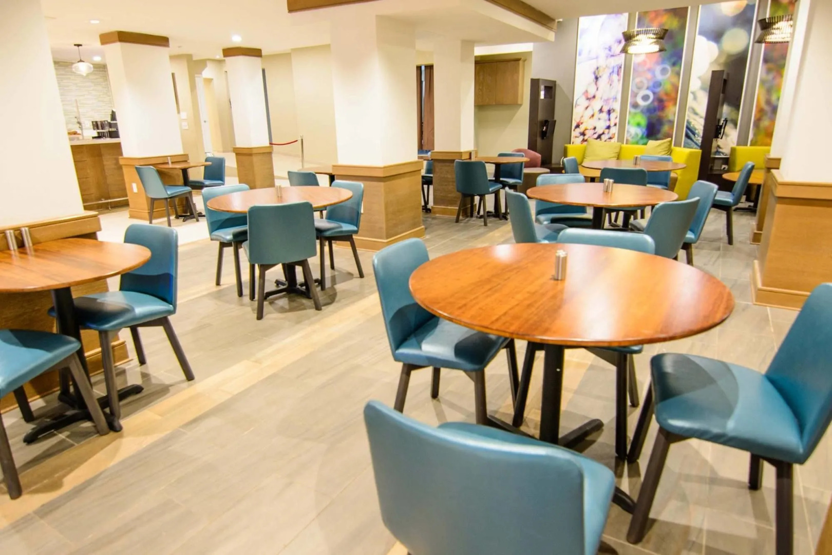 Courtyard by Marriott Nassau Downtown/Junkanoo Beach