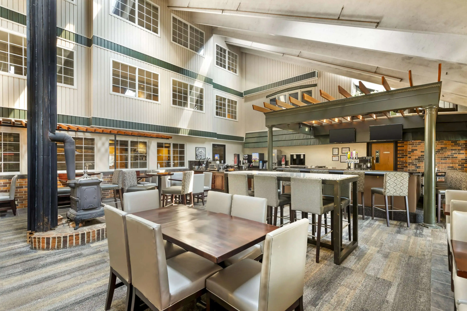 Best Western Plus Longbranch Hotel & Convention Center