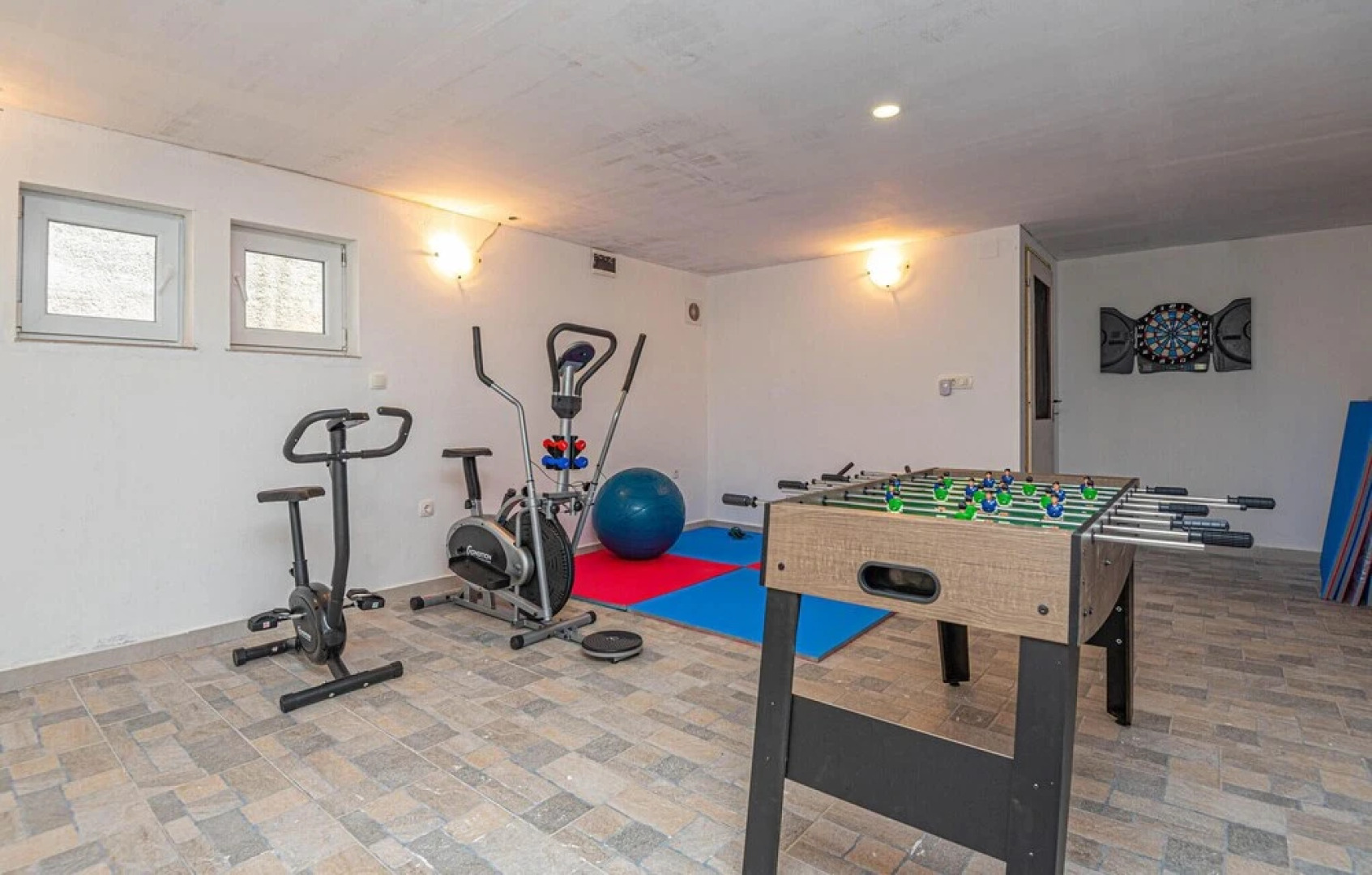 Amazing Home in Grebastica With Wifi and 4 Bedrooms