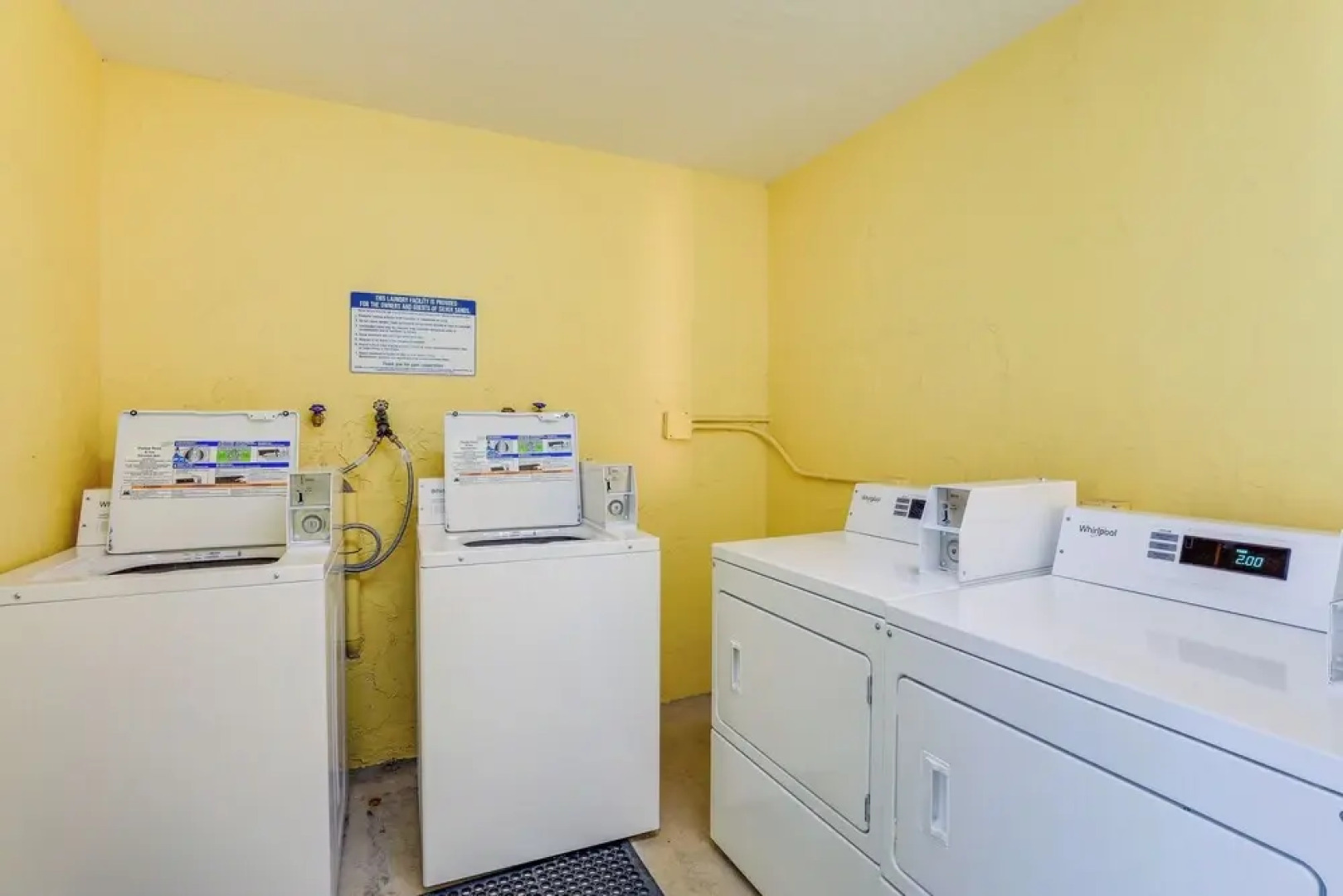 Gulf Getaway With Porch + Direct Beach Access!