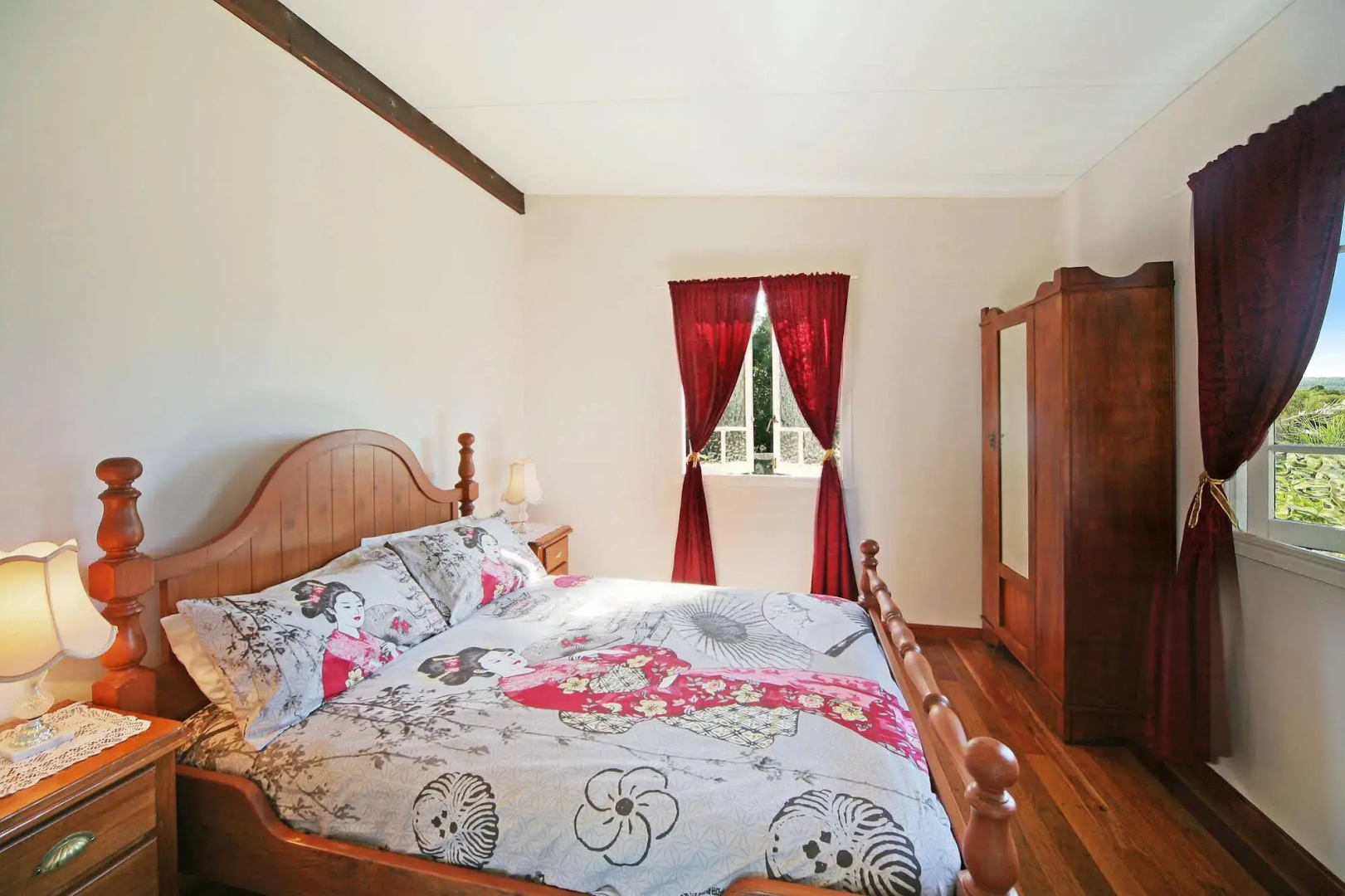 Отель Noosa Pomona Retreat
