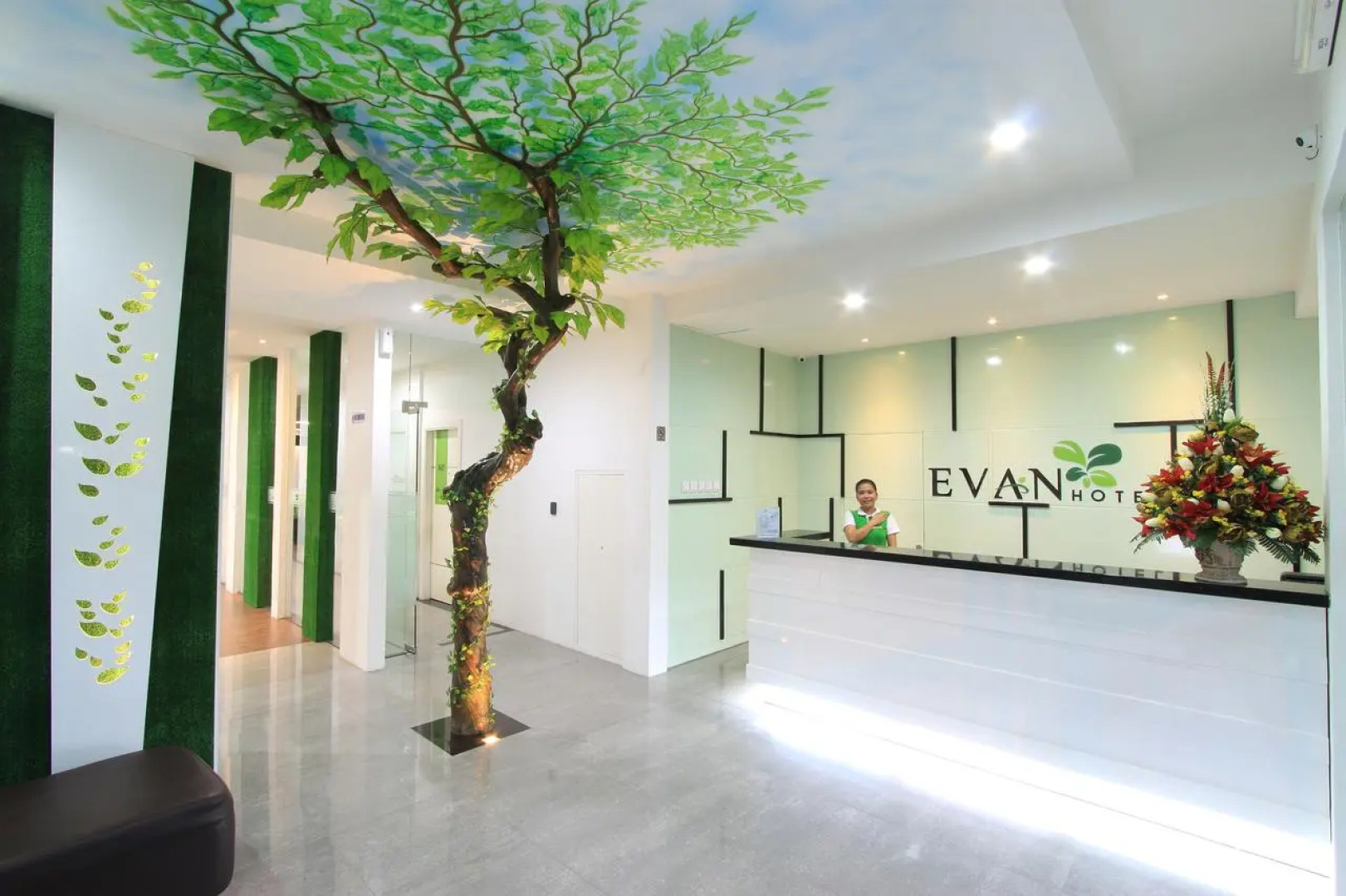 Evan Hotel