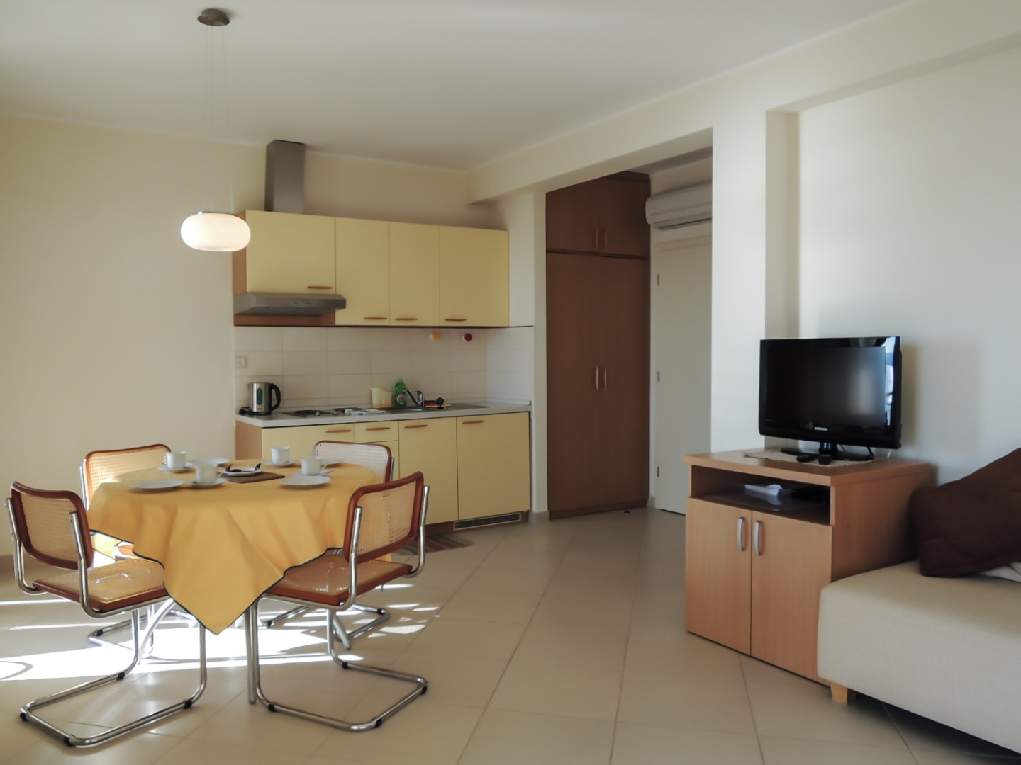 Apartment Smilja - 150 m from pebble beach: A1 Baska Voda, Riviera Makarska