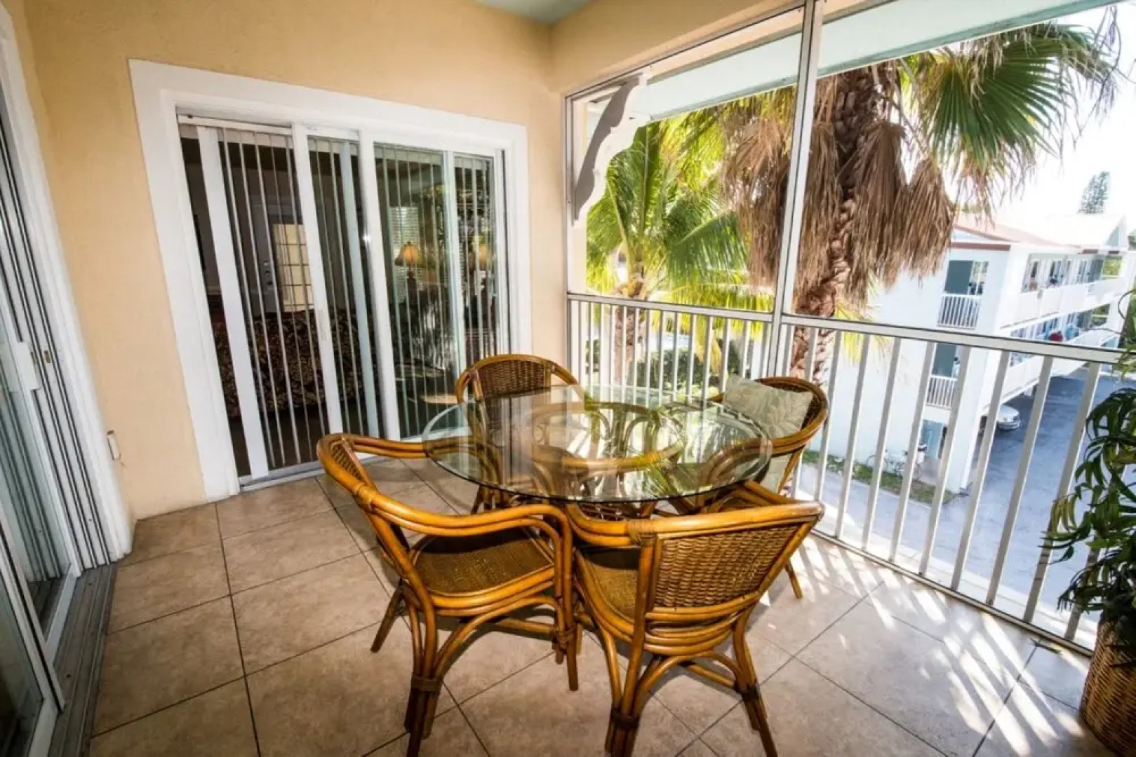 Tortuga Inn Beach Resort