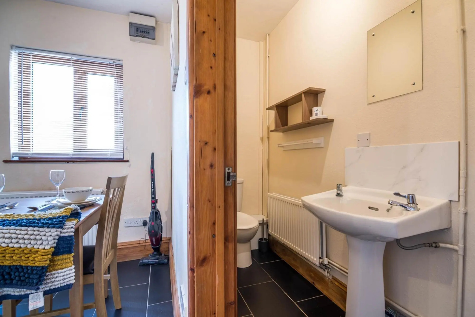Primrose - 1 Bedroom Cottage - Llanteg