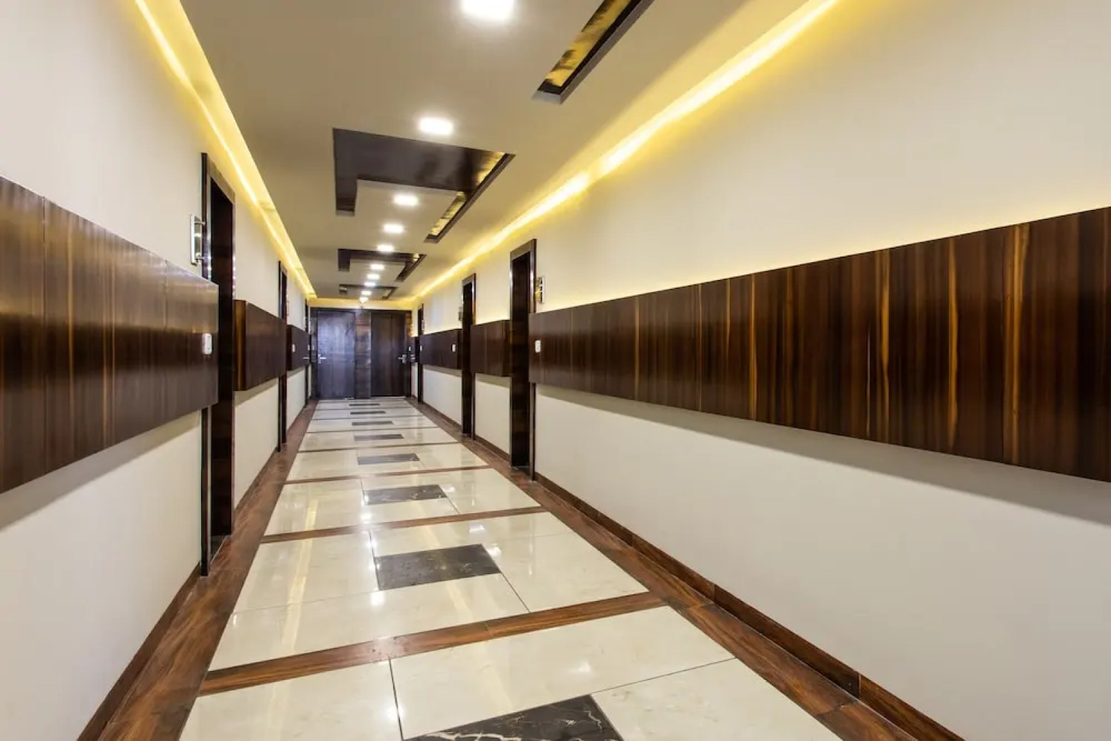 OYO 23640 Hotel Sai Kripa