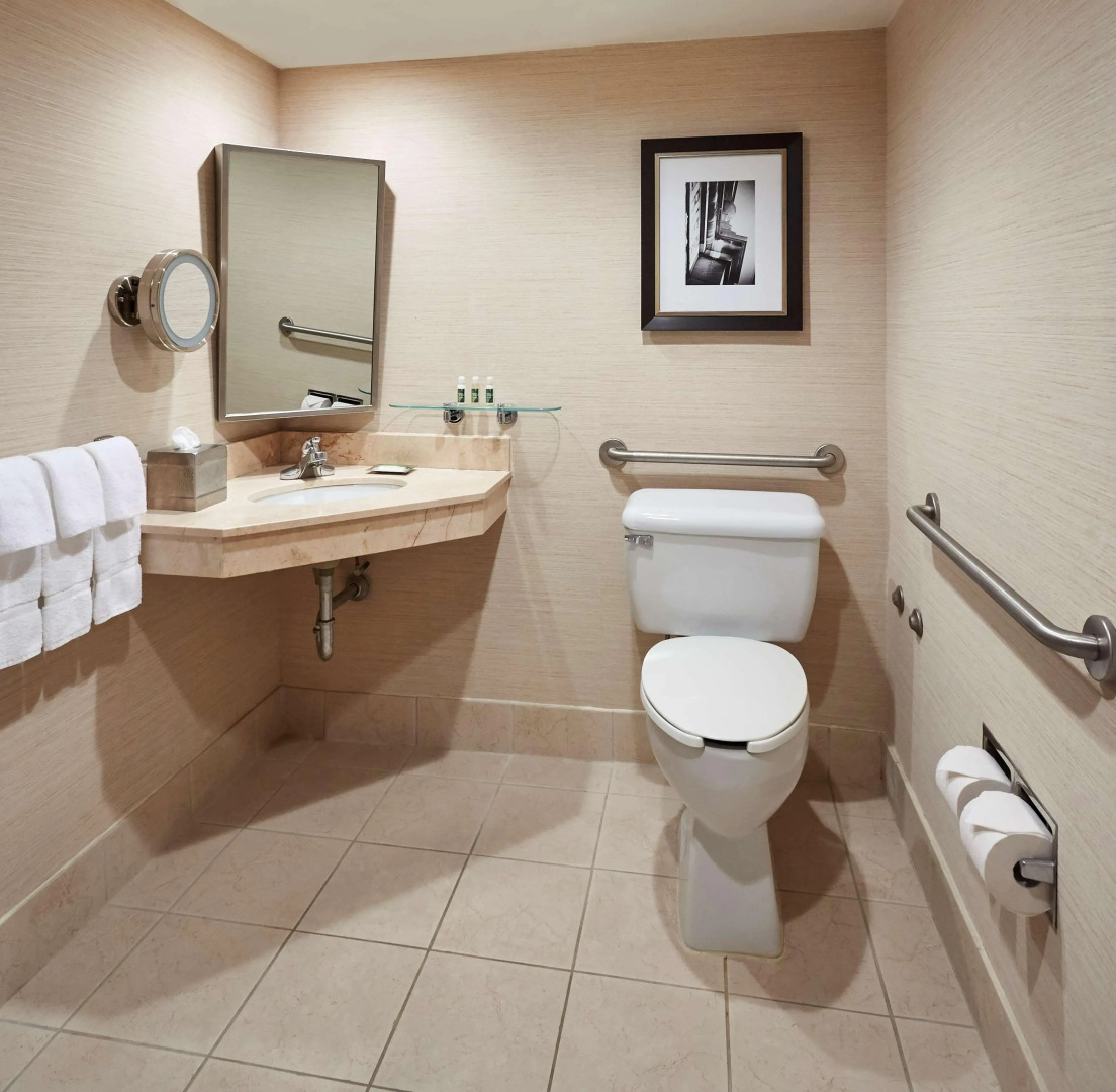 Best Western Plus Waterfront Hotel