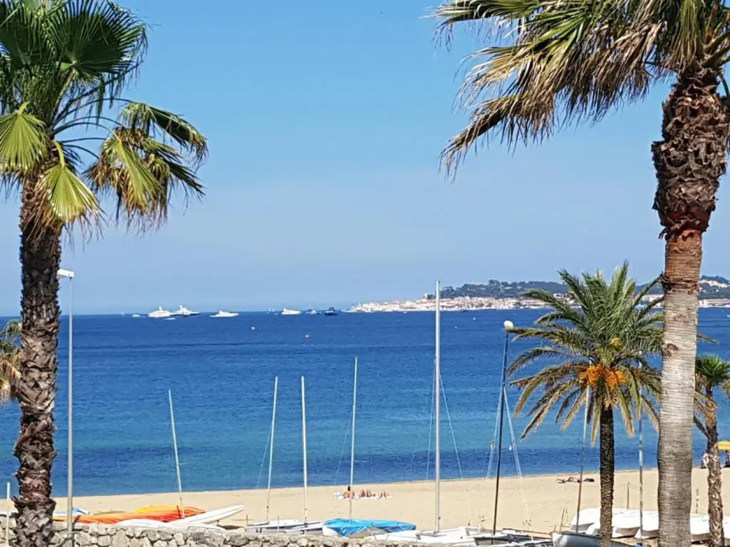 Superbe appartement 2 chambres piscine et plage