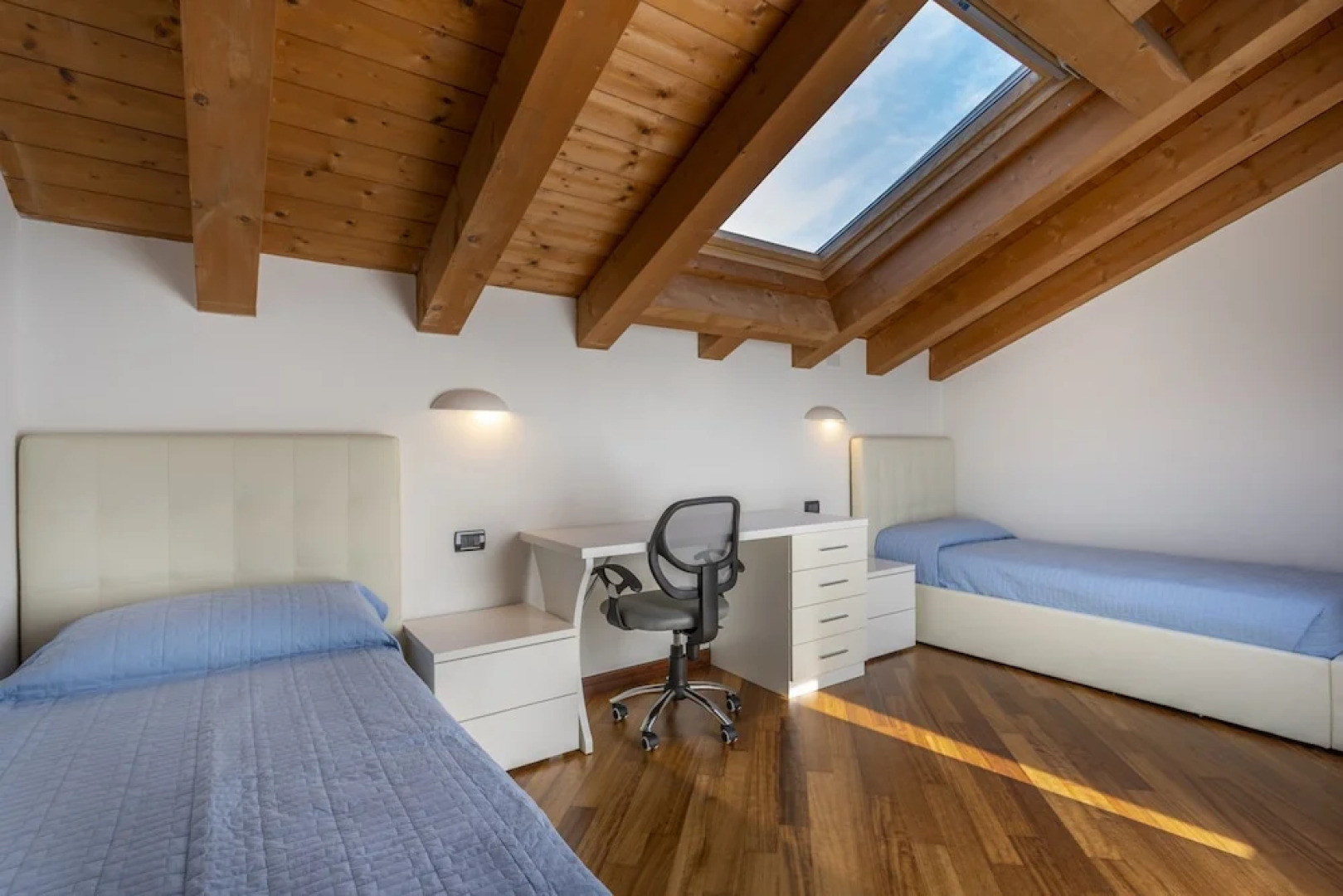 New Deal - APT with Terrace & Jacuzzi