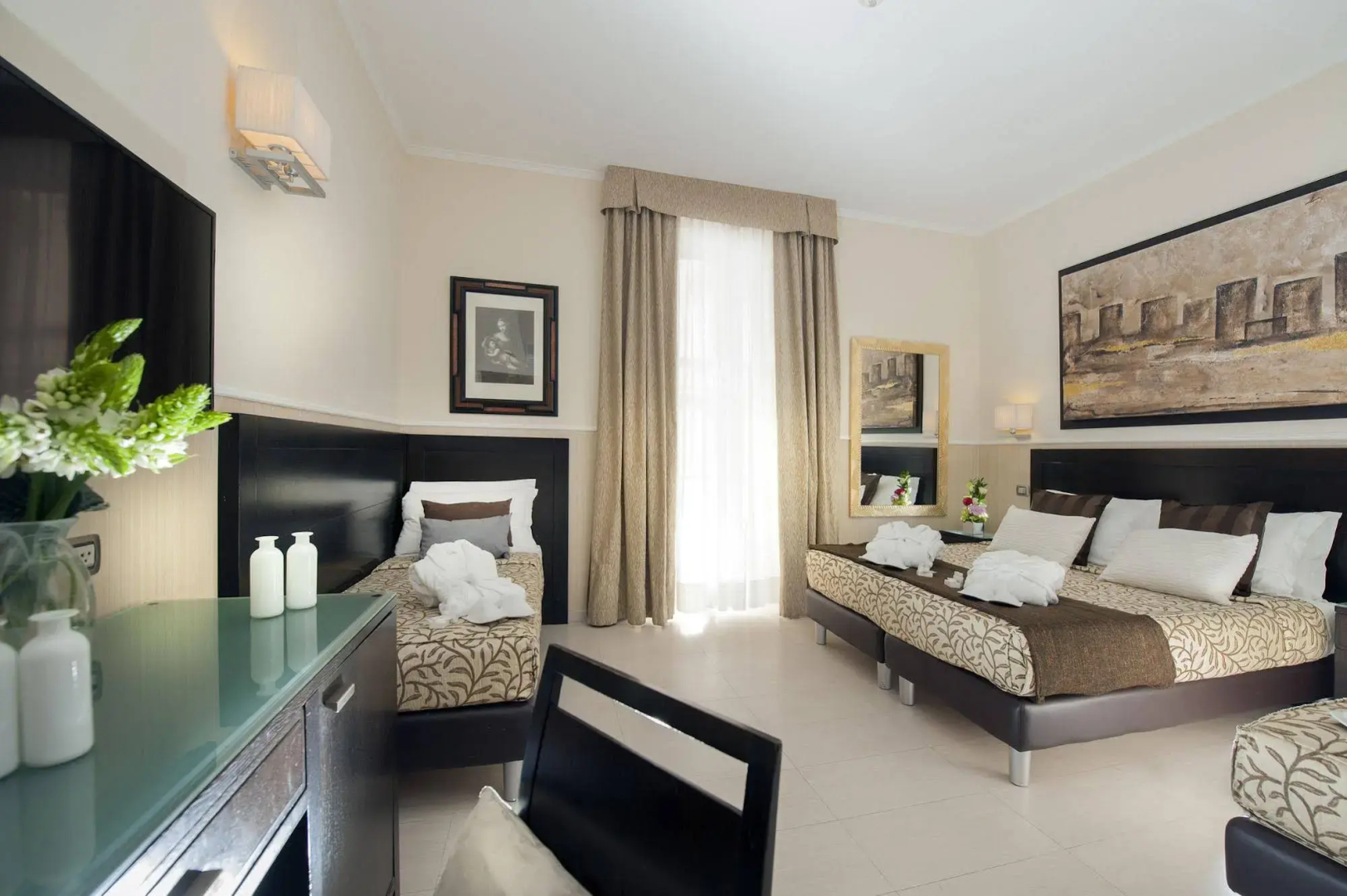 Yes Hotel