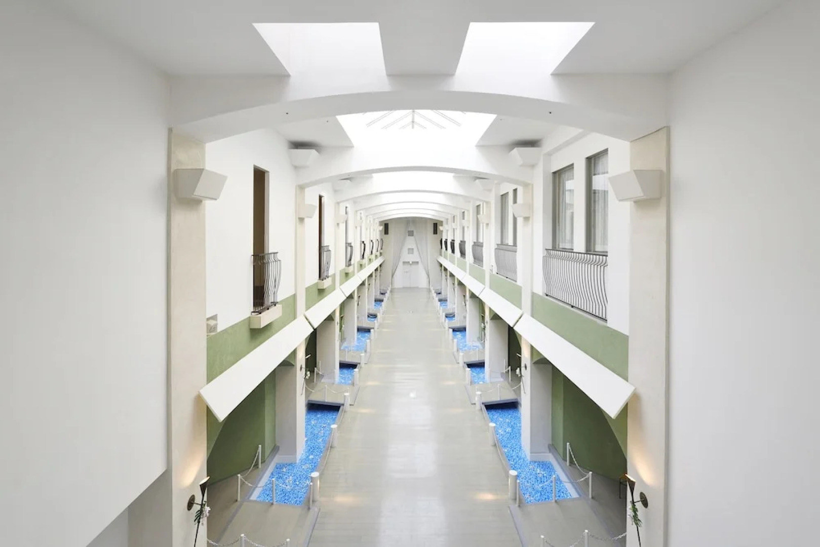 Spa Resort Hawaiians ViR Port