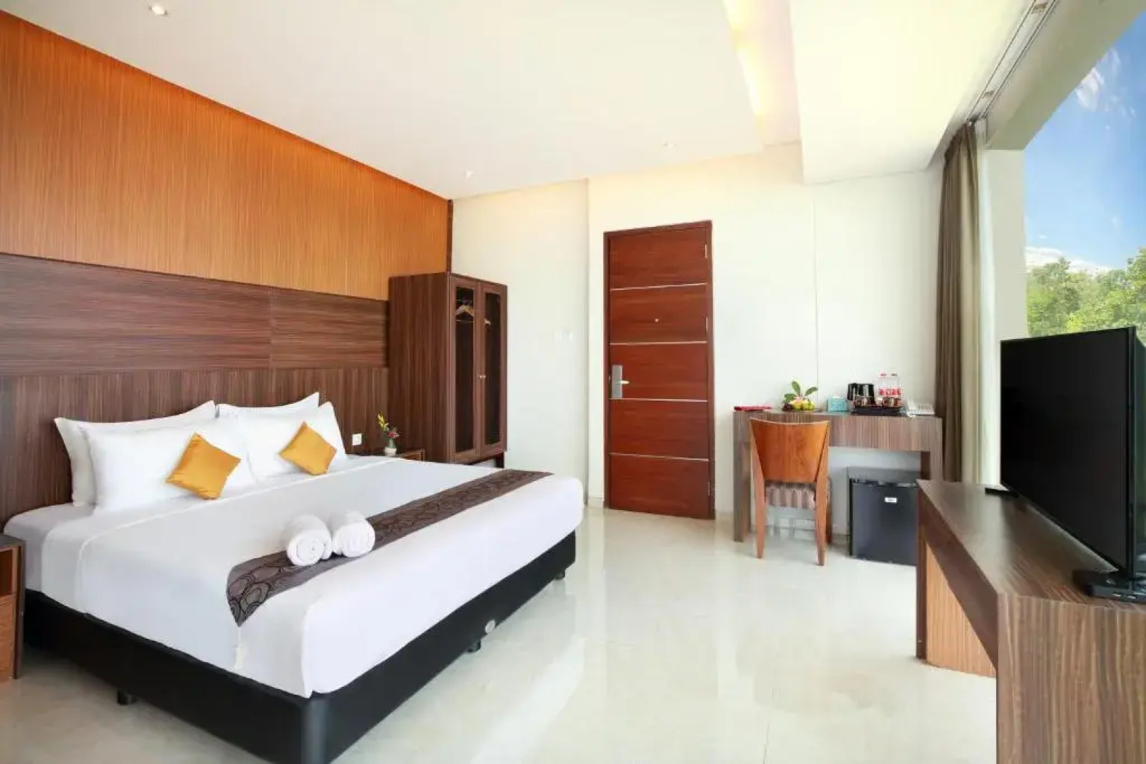 Royal Ocean View Beach Resort