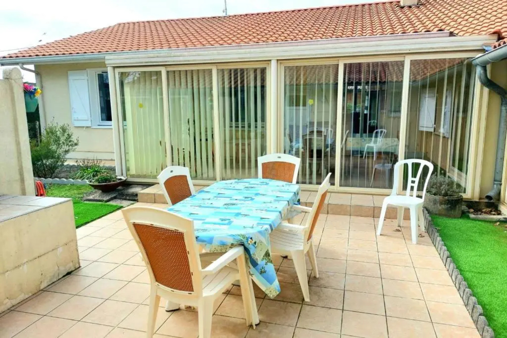 Spacious House With Garden Near The Beach