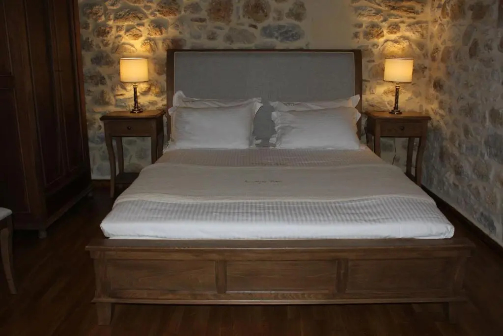 Vetilios Lithos boutique hotel