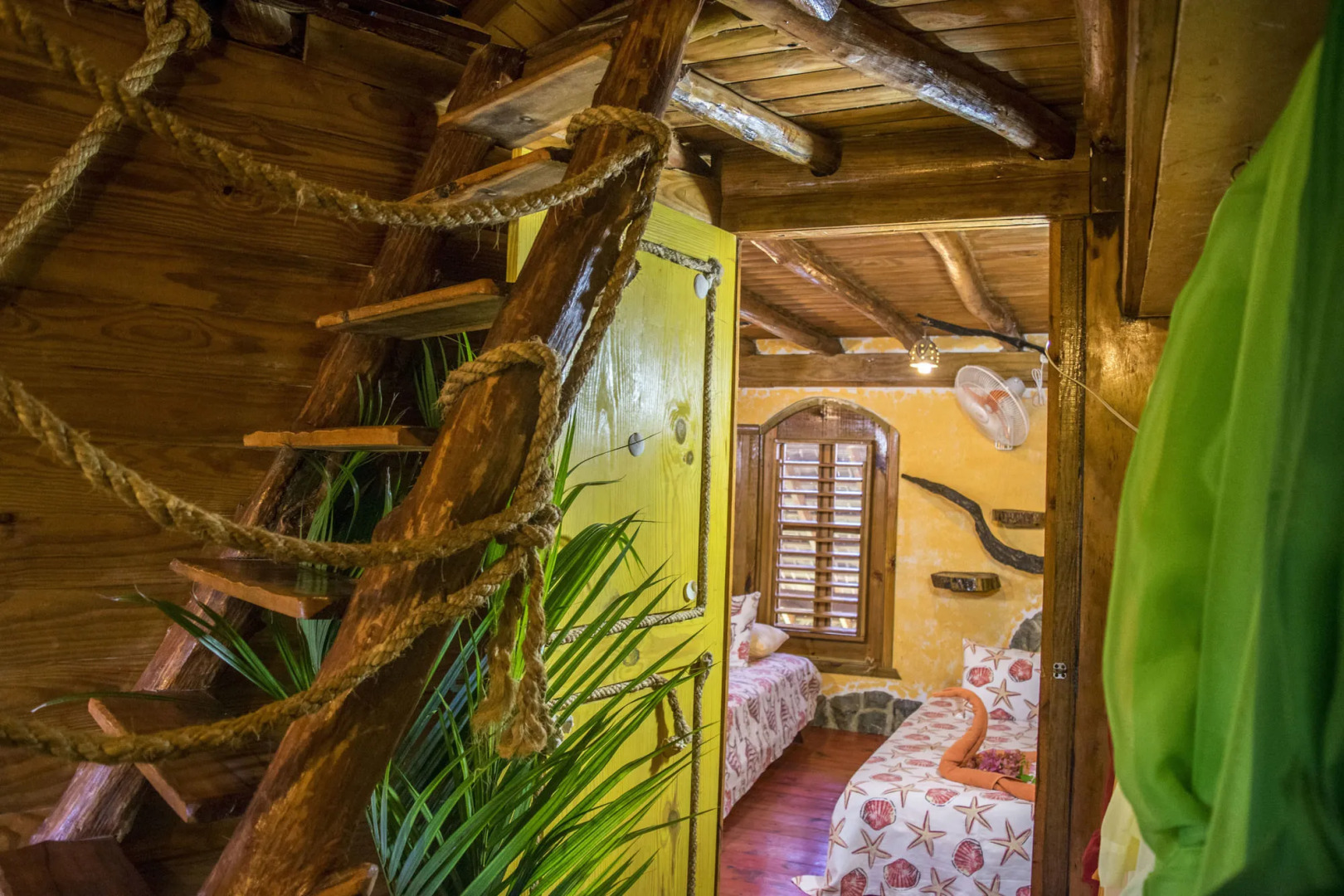 CHALET TROPICAL Hotel & Restaurant-Pizzeria