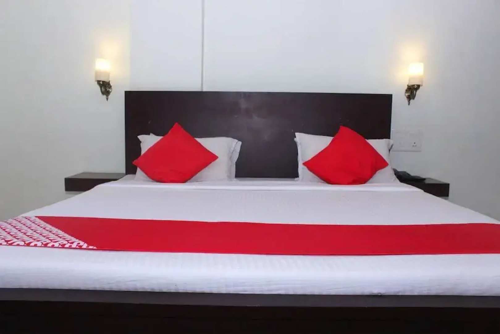 Kallarackal Residency by OYO Rooms