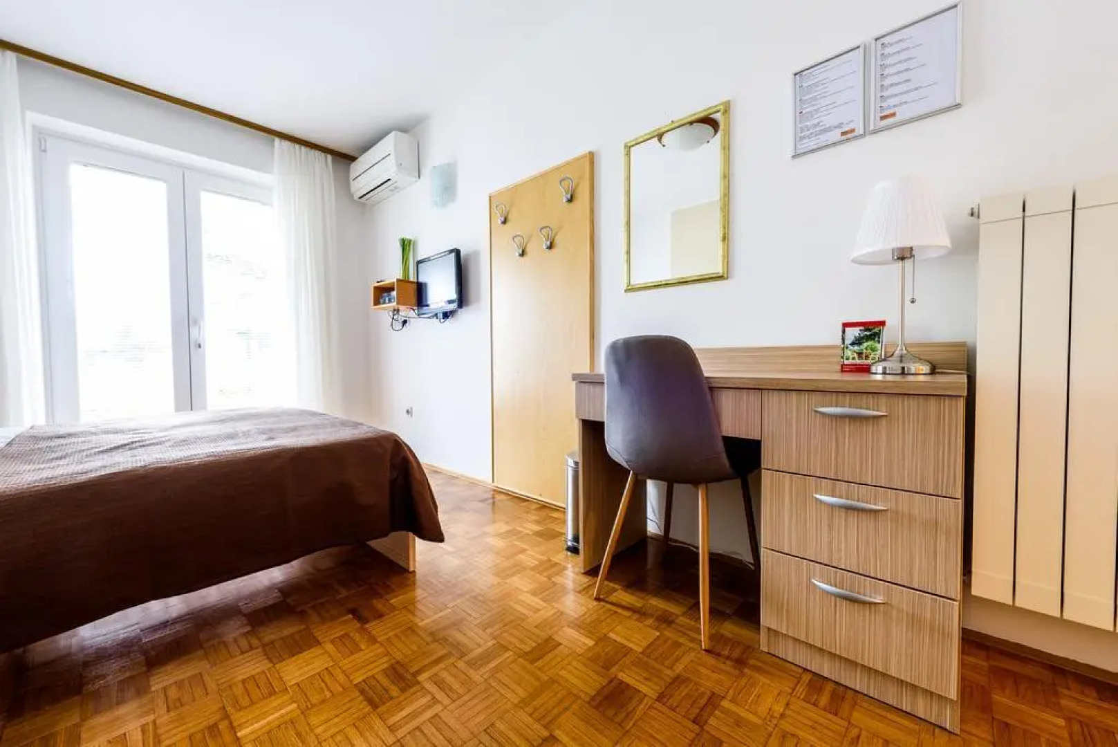 Apartments & Rooms Matos