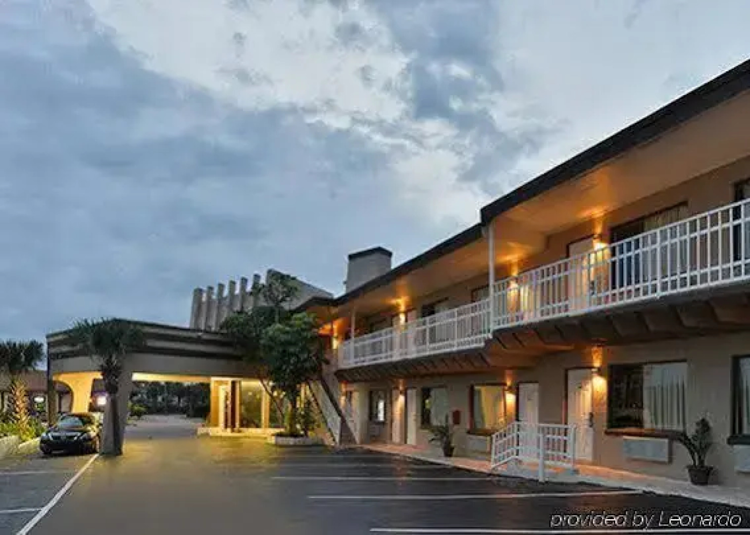 Sunrise Inn On The Beach