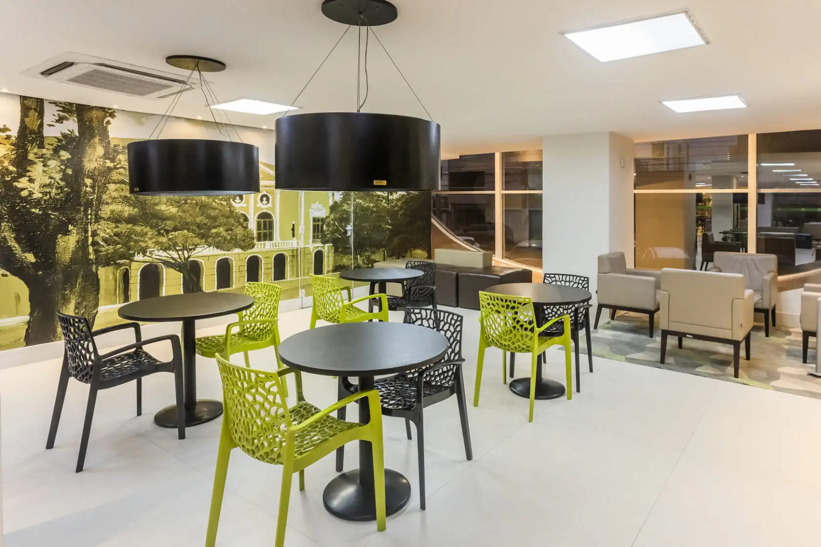 Ibis Styles Belém Hangar