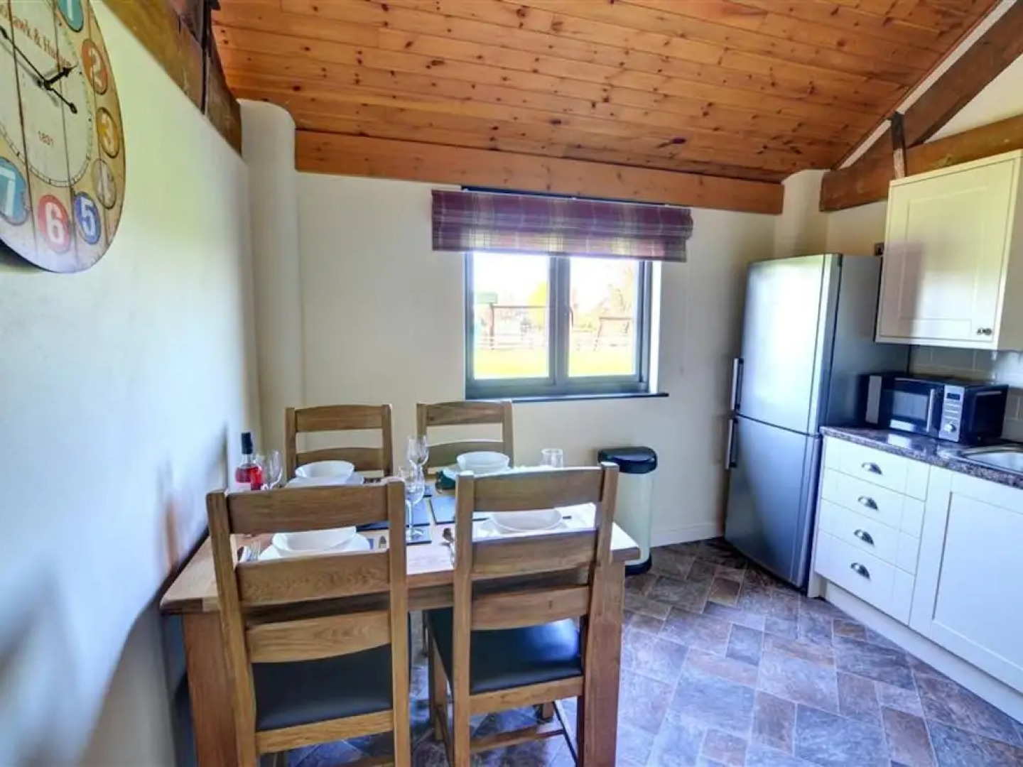 Spacious Holiday Home in Llandinam near River