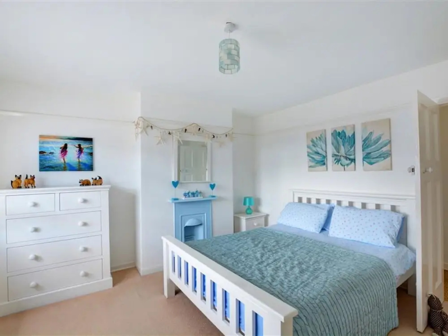 Pretty Holiday Home in Saundersfoot With Garden