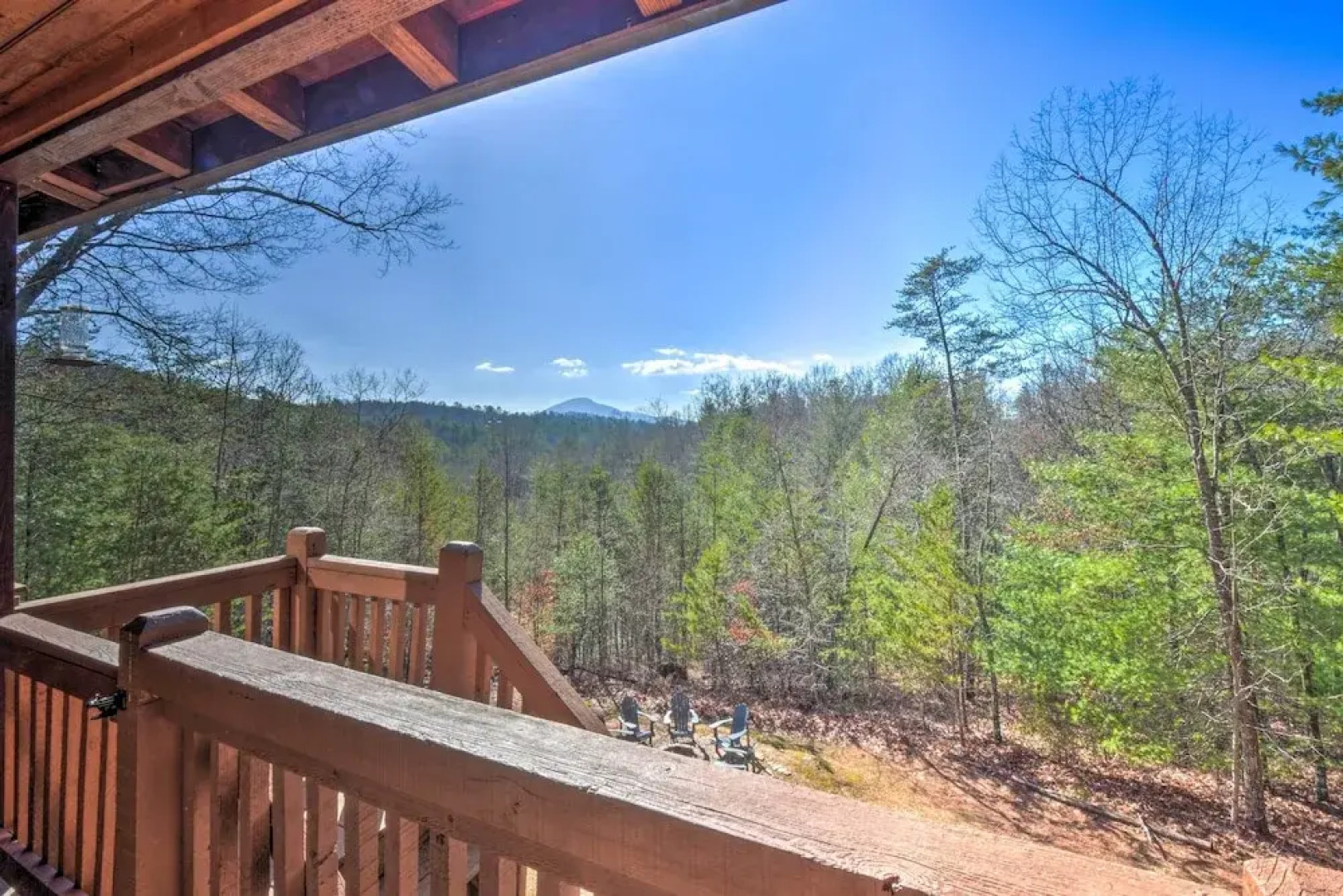 Rustic Cabin w/ Hot Tub: 2 Mi to Unicoi State Park