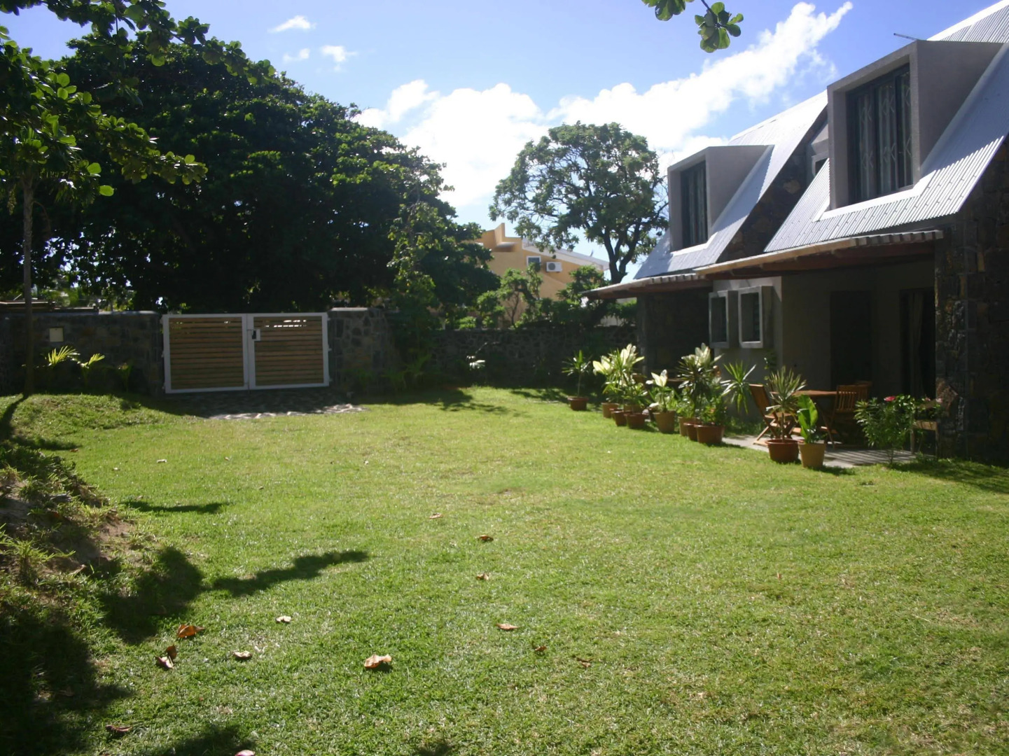 Eolia Luxury Beachfront Villas by BARNES