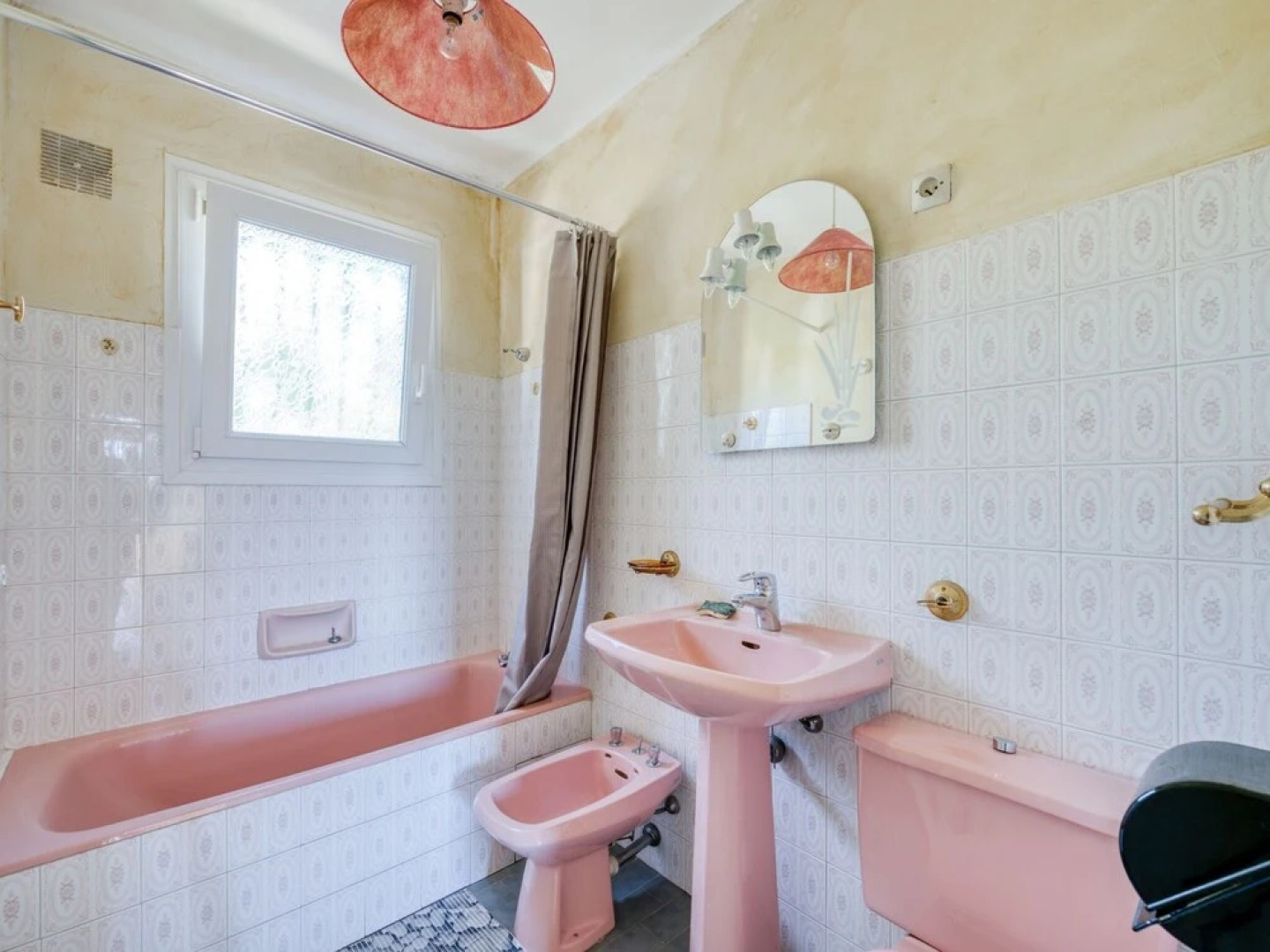 Cozy Holiday Home in Cogolin with Private Pool