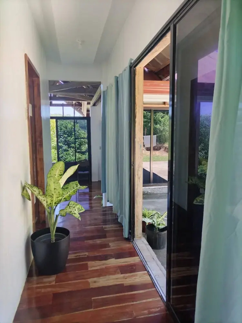 Siquijor Overlooking House 100 Meters Before Cambugahay Falls