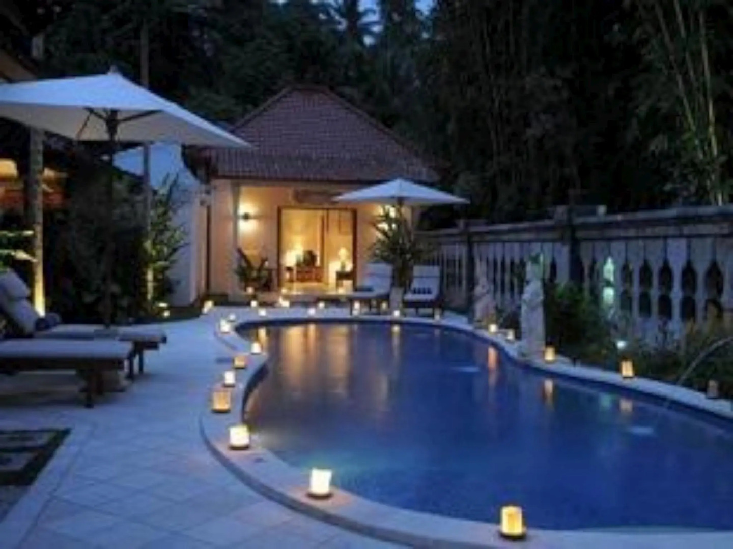 Tirta Ayu Hotel & Restaurant