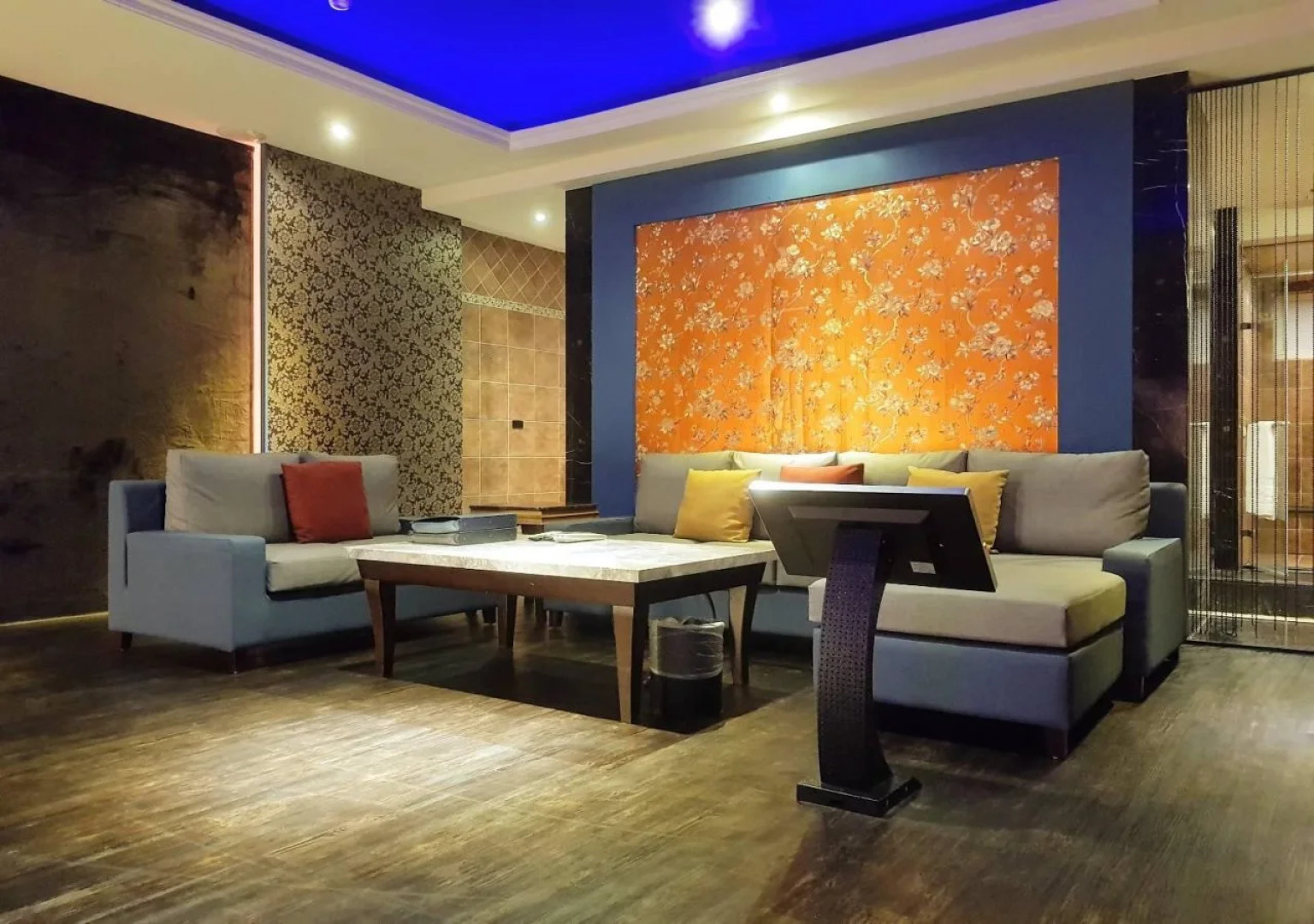 Vogue Boutique Motel