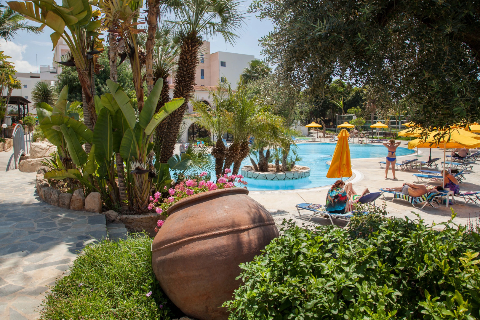 Mayfair Hotel  Gardens